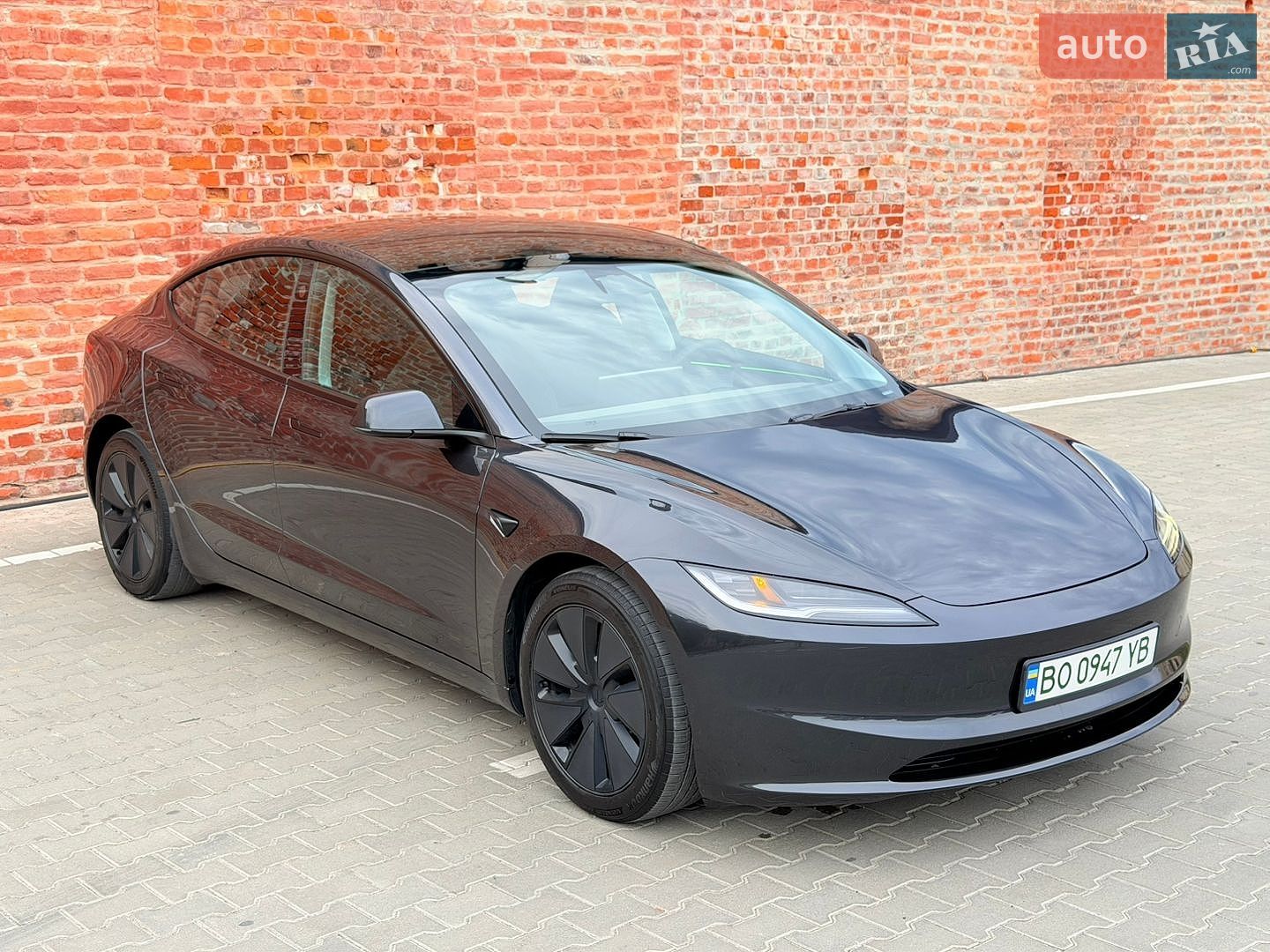 Tesla Model 3 2024 VIN 5YJ3E1EB9RF834751 фото оголошення 3 з 61