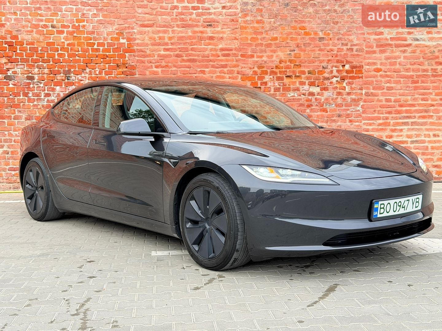 Tesla Model 3 2024 VIN 5YJ3E1EB9RF834751 фото оголошення 4 з 61