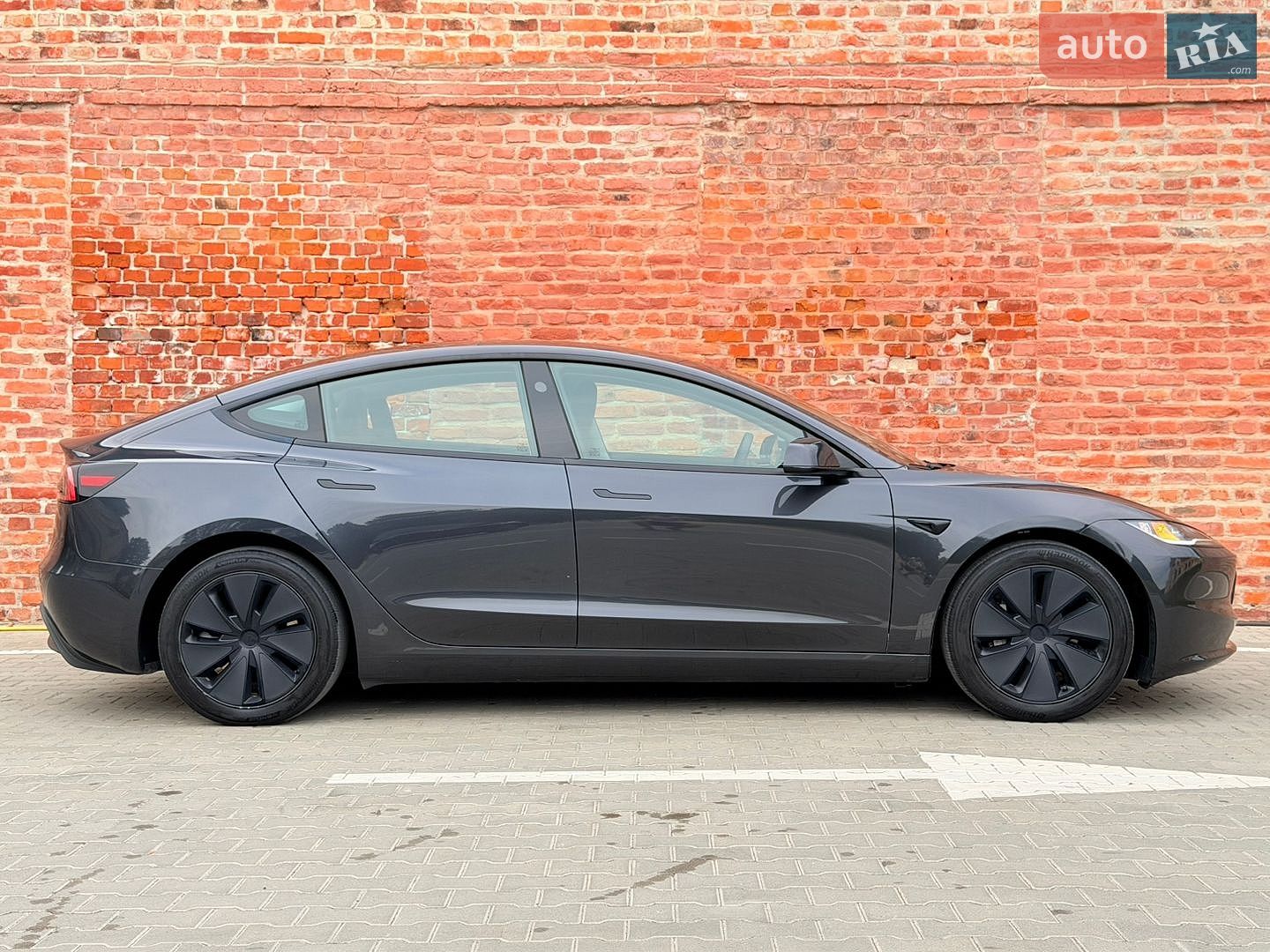 Tesla Model 3 2024 VIN 5YJ3E1EB9RF834751 фото оголошення 7 з 61