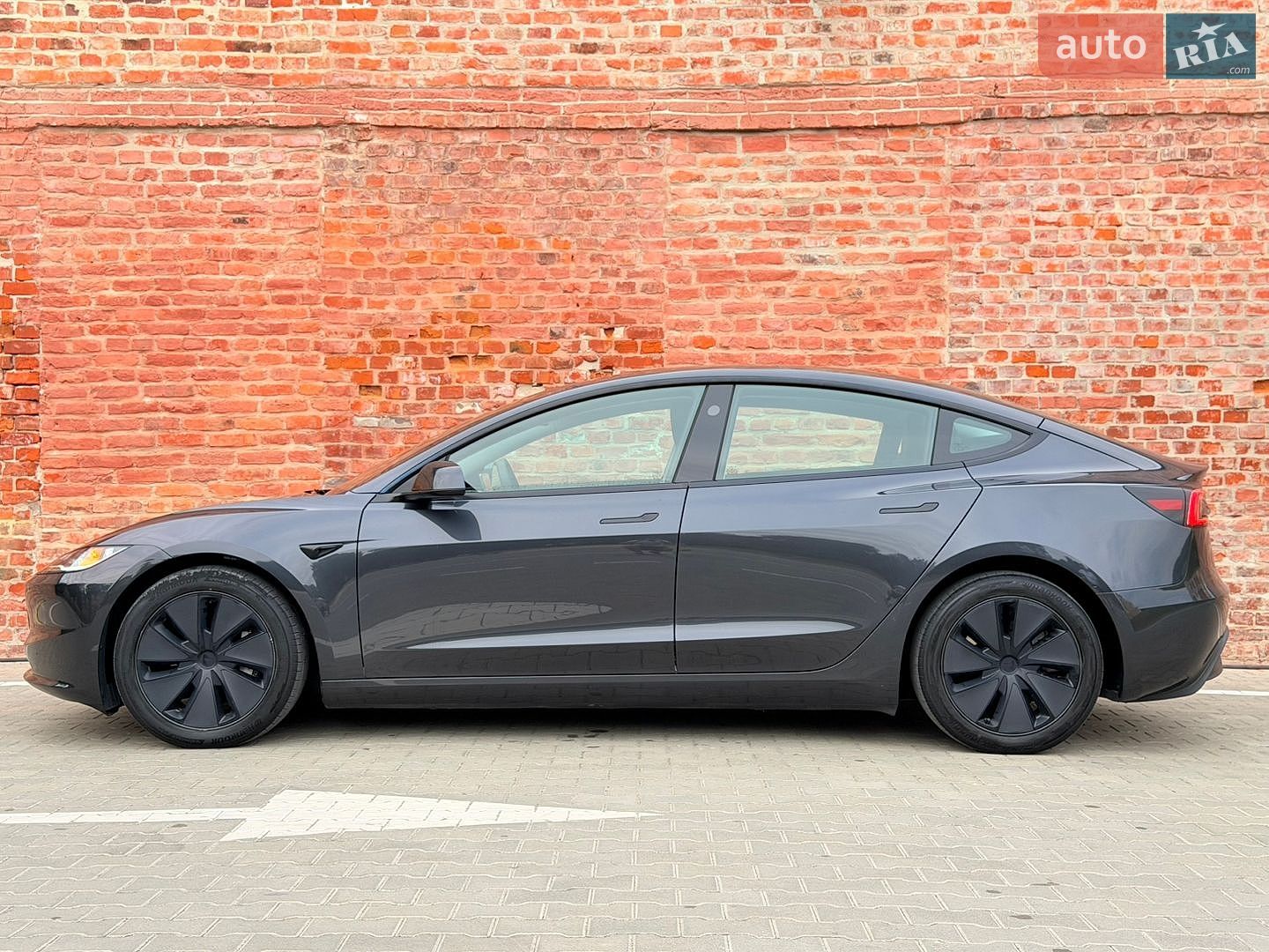 Tesla Model 3 2024 VIN 5YJ3E1EB9RF834751 фото оголошення 12 з 61