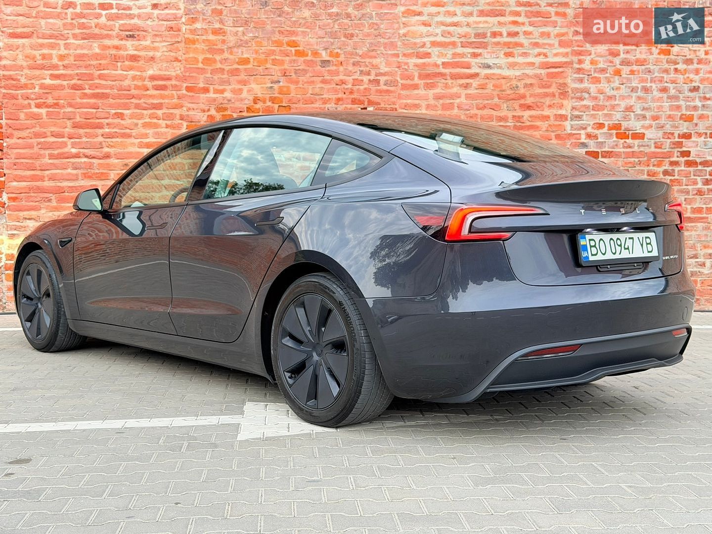 Tesla Model 3 2024 VIN 5YJ3E1EB9RF834751 фото оголошення 28 з 61