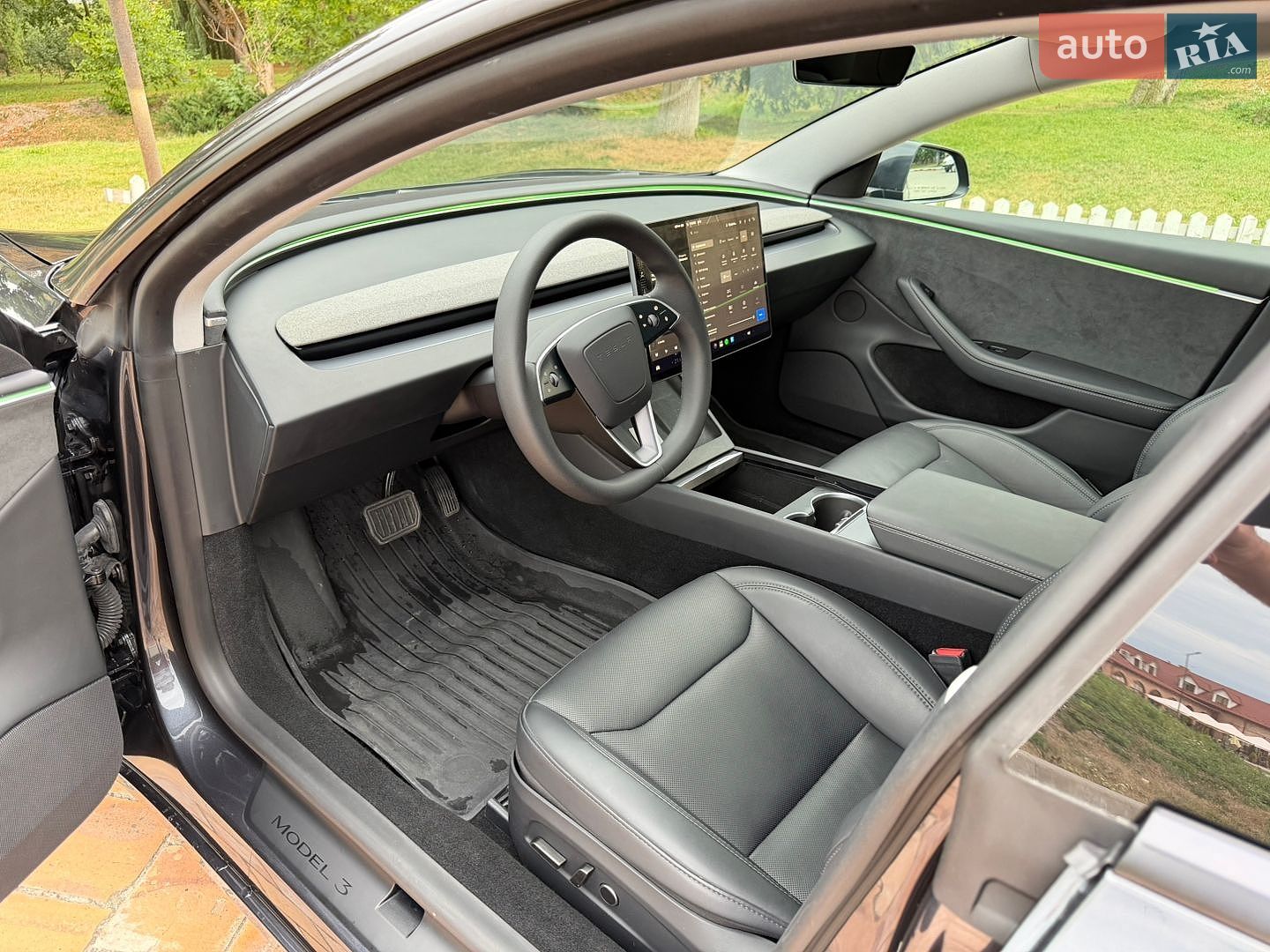 Tesla Model 3 2024 VIN 5YJ3E1EB9RF834751 фото оголошення 46 з 61