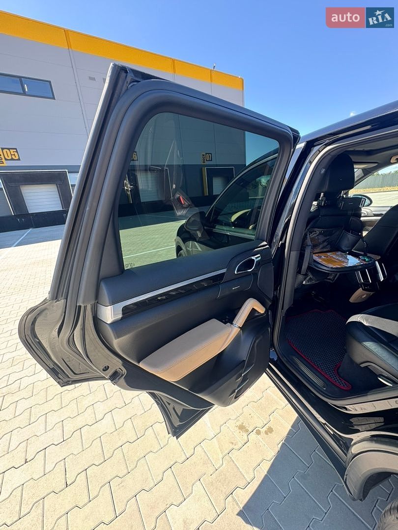 Porsche Cayenne 2012 VIN WP1AE2A25CLA93133 фото оголошення 10 з 27
