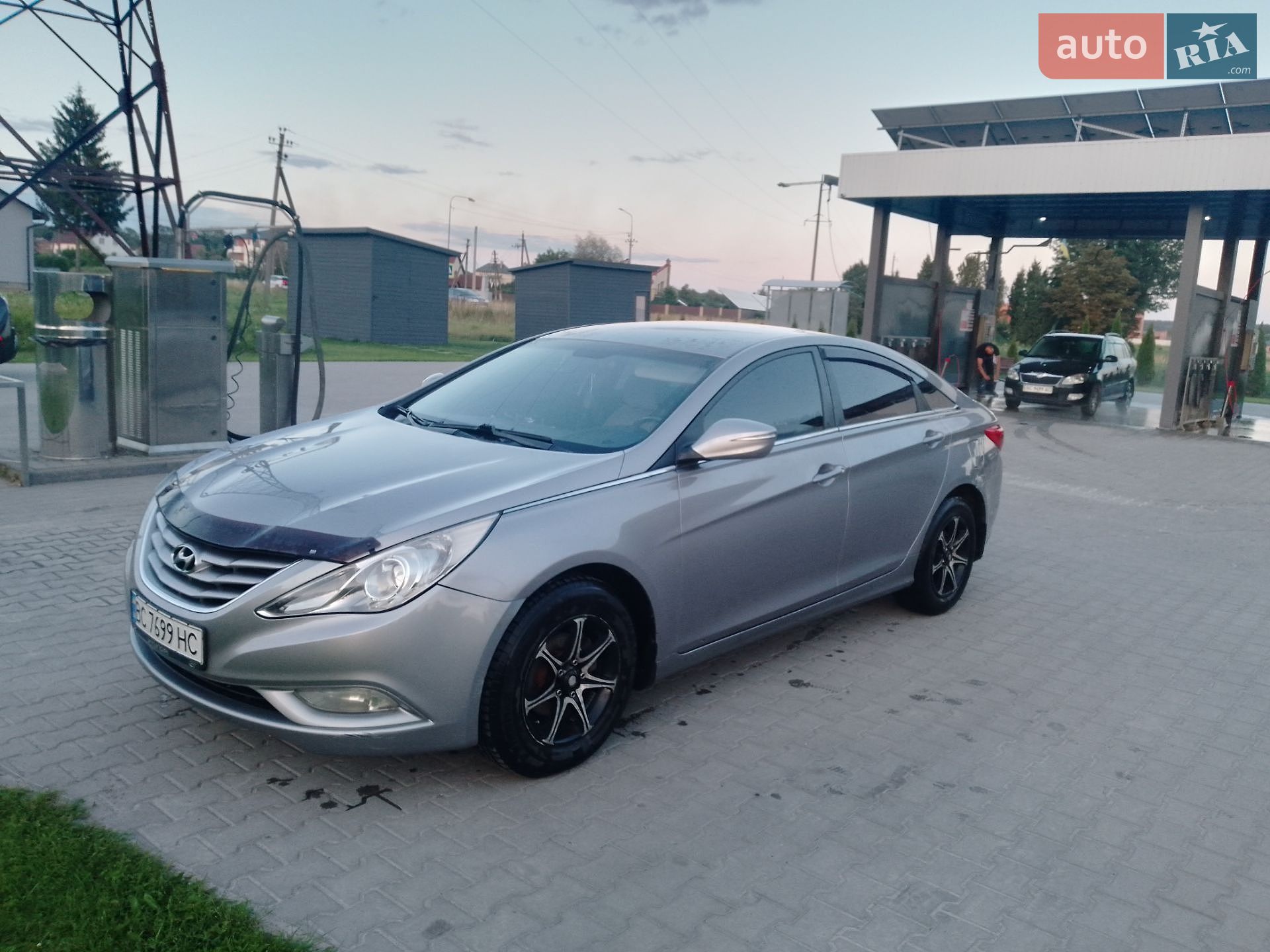 Hyundai Sonata 2011 VIN KMHEB41BACA371179 фото оголошення 3 з 6