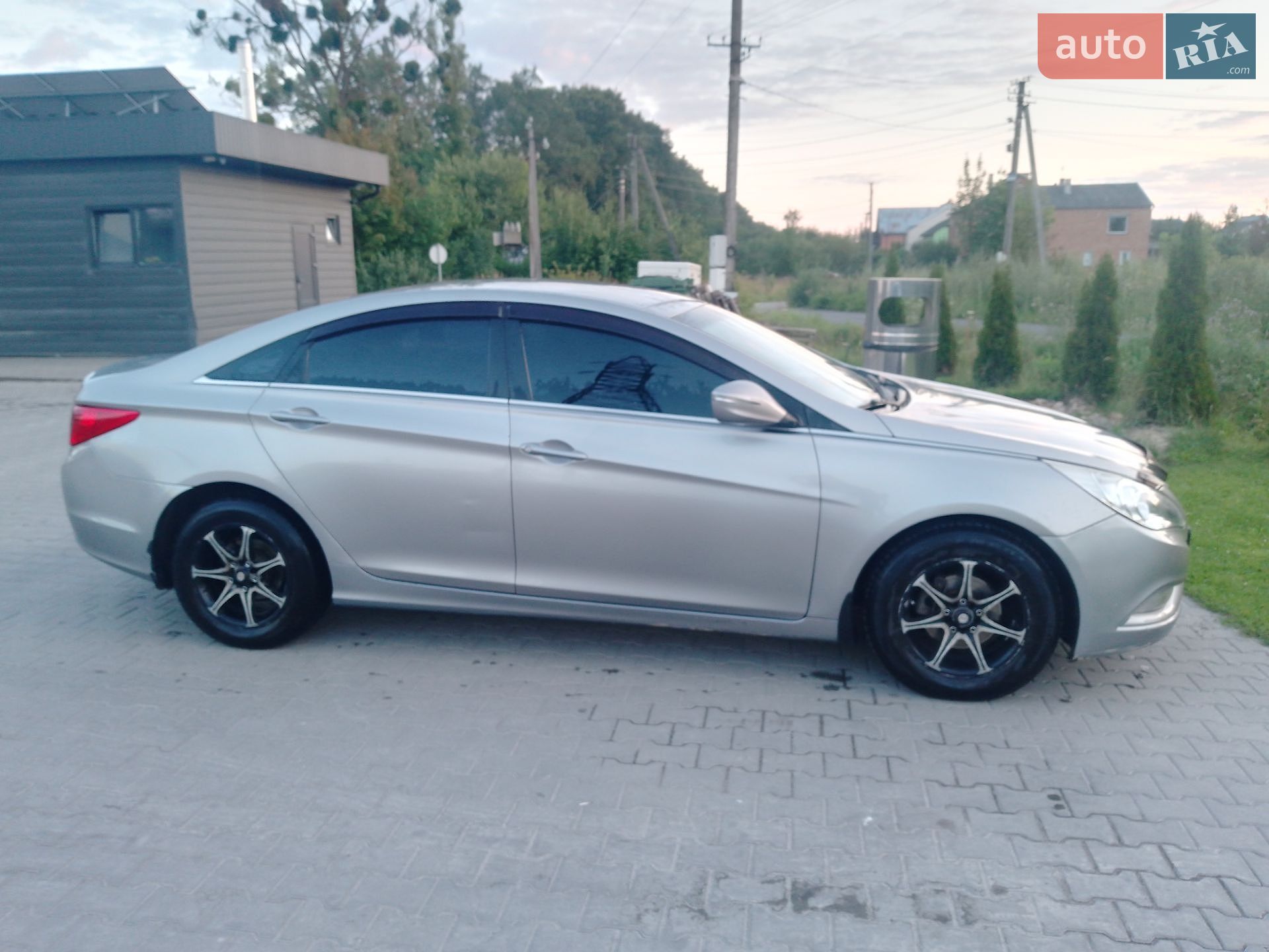Hyundai Sonata 2011 VIN KMHEB41BACA371179 фото оголошення 4 з 6