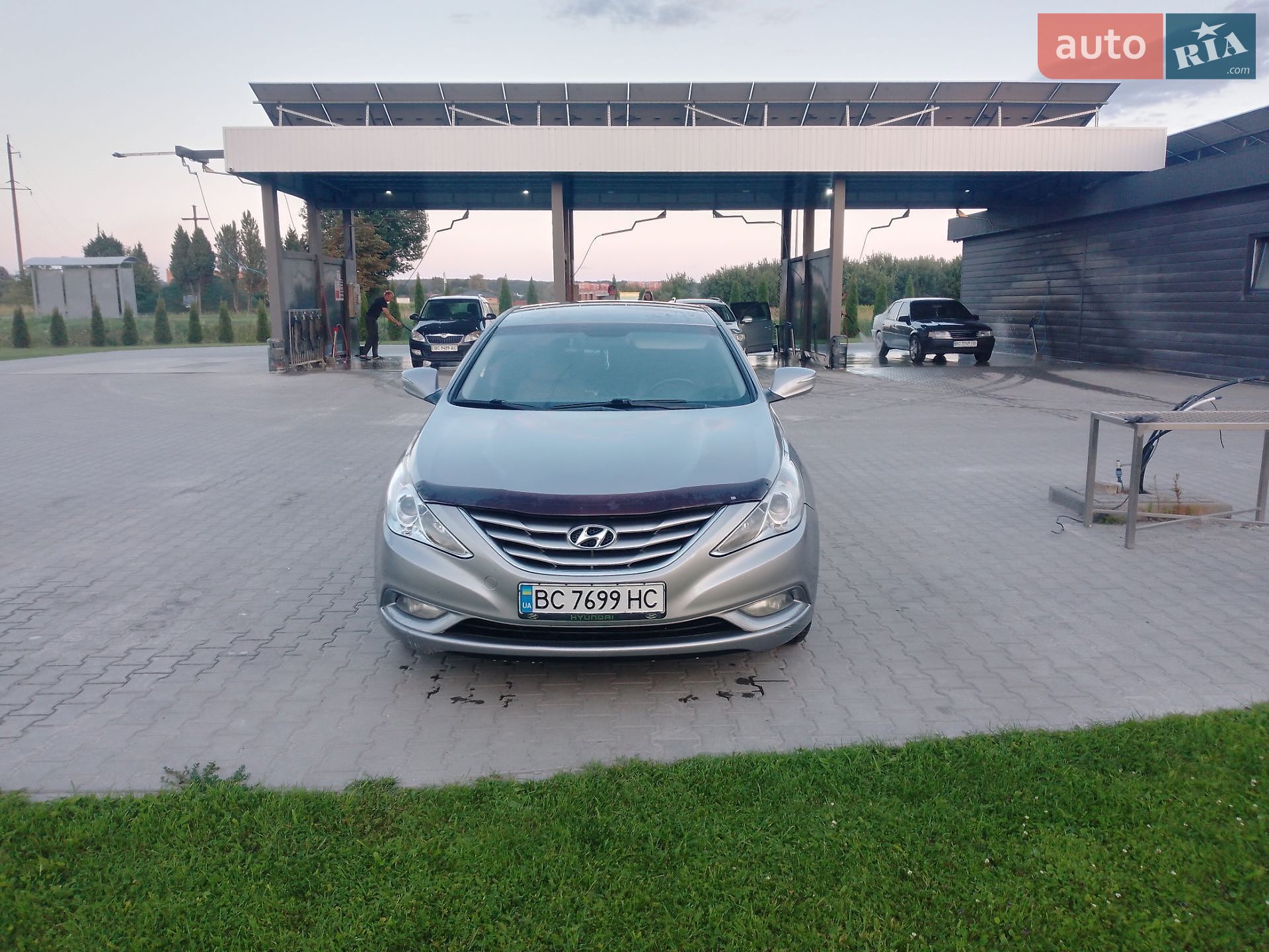Hyundai Sonata 2011 VIN KMHEB41BACA371179 фото оголошення 2 з 6
