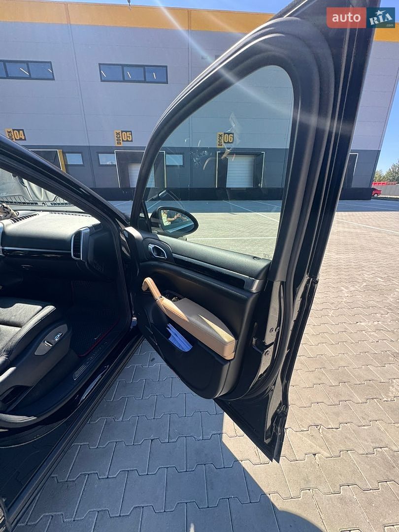 Porsche Cayenne 2012 VIN WP1AE2A25CLA93133 фото оголошення 20 з 27