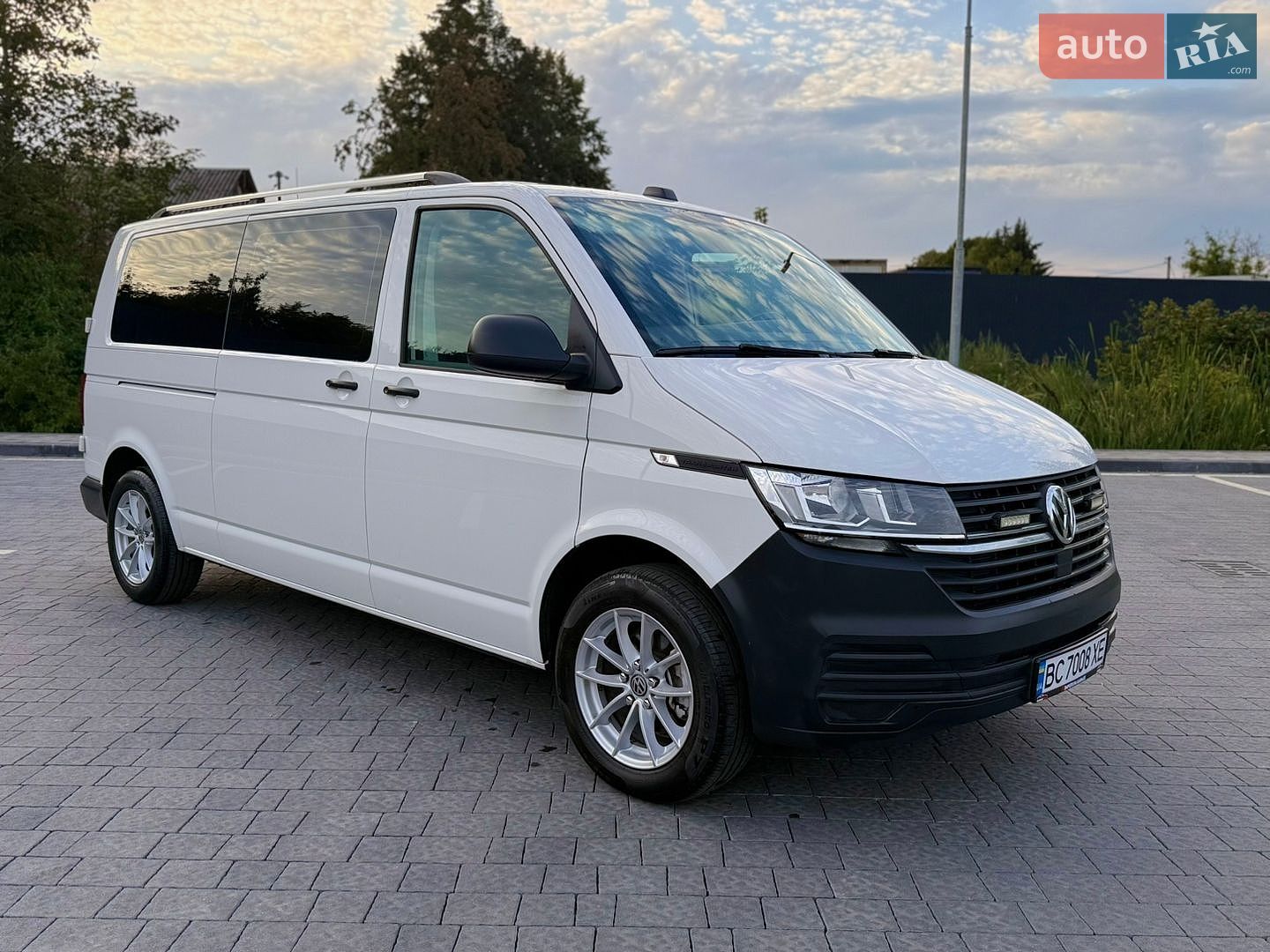 Volkswagen Transporter 2019 VIN WV1ZZZ7HZLH014358 фото оголошення 3 з 54