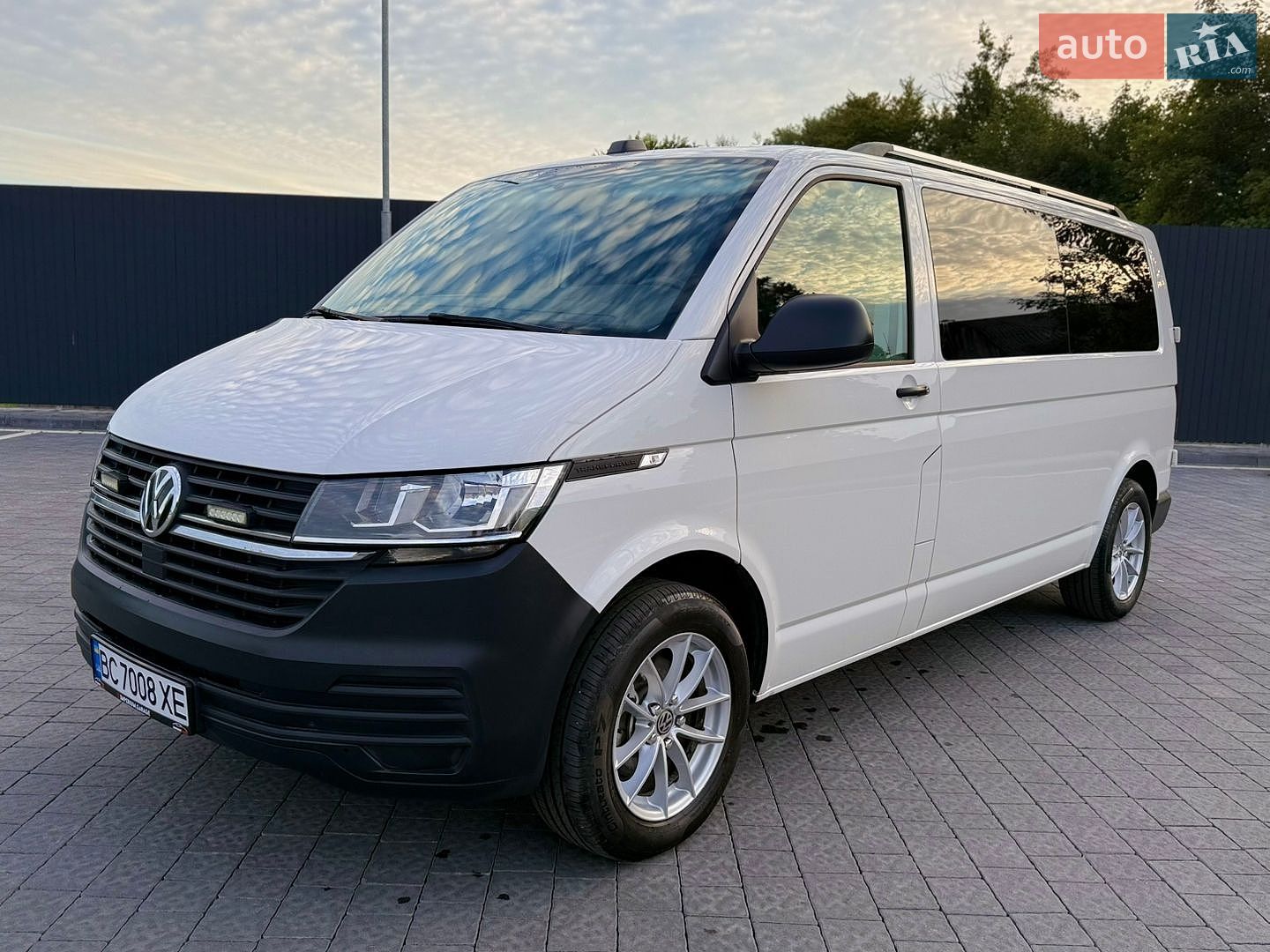 Volkswagen Transporter 2019 VIN WV1ZZZ7HZLH014358 фото оголошення 13 з 54