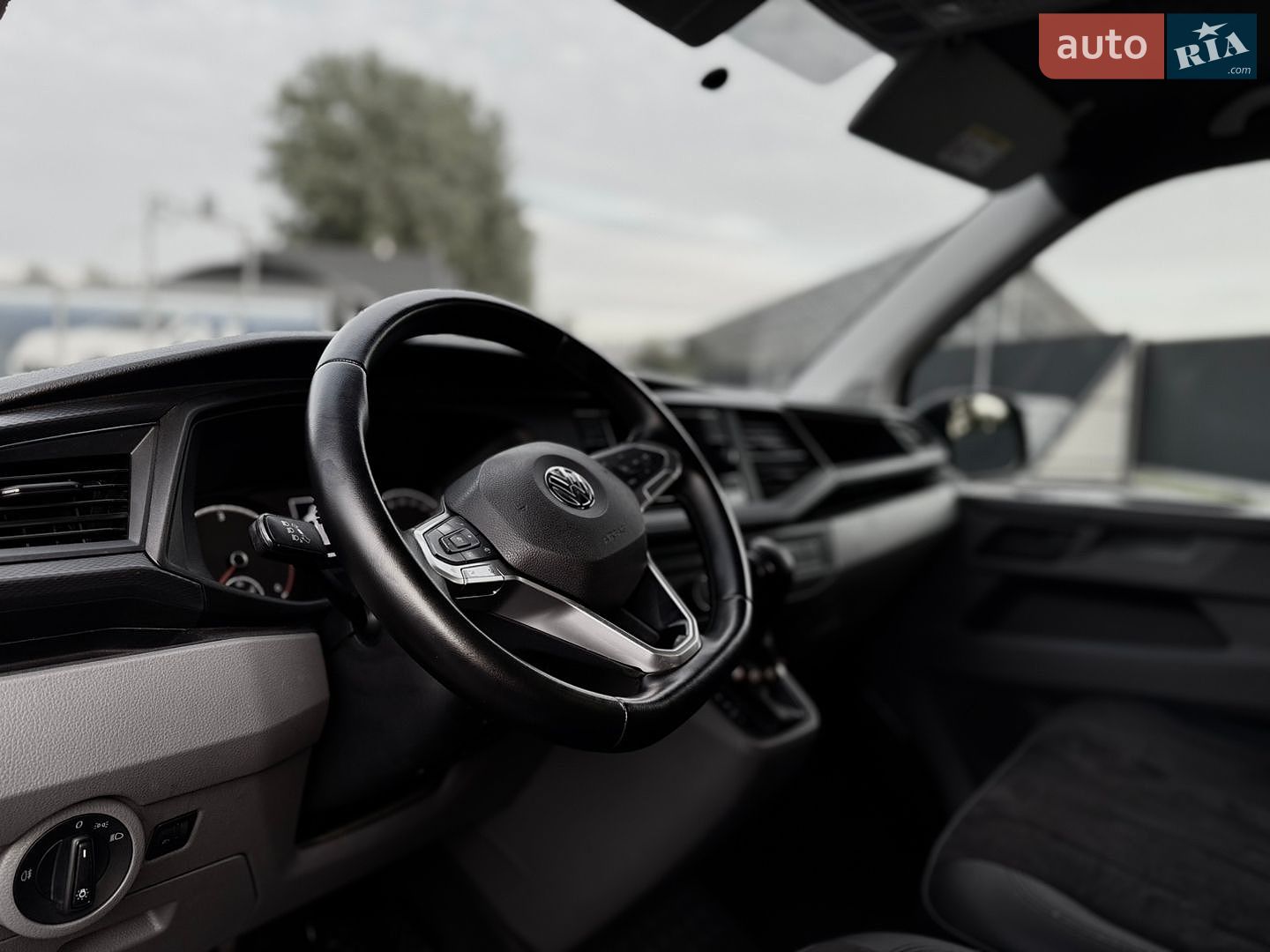 Volkswagen Transporter 2019 VIN WV1ZZZ7HZLH014358 фото оголошення 34 з 54