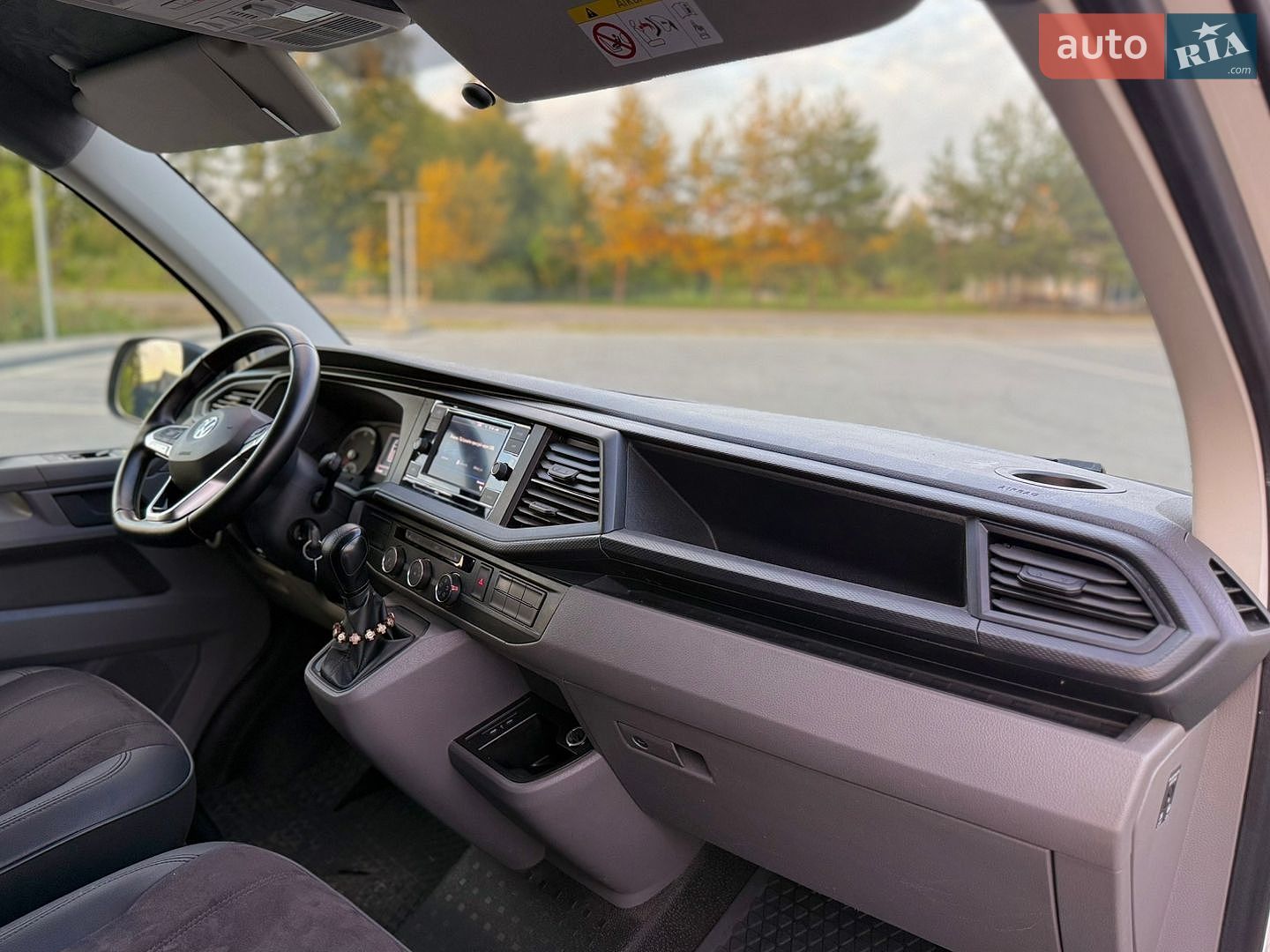 Volkswagen Transporter 2019 VIN WV1ZZZ7HZLH014358 фото оголошення 33 з 54