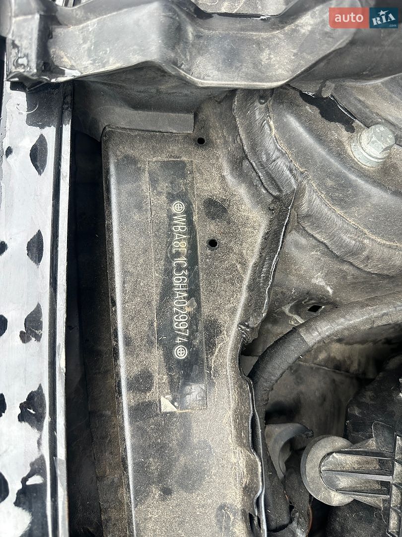 BMW 3 Series 2017 VIN WBA8E1C36HA029974 фото оголошення 11 з 12