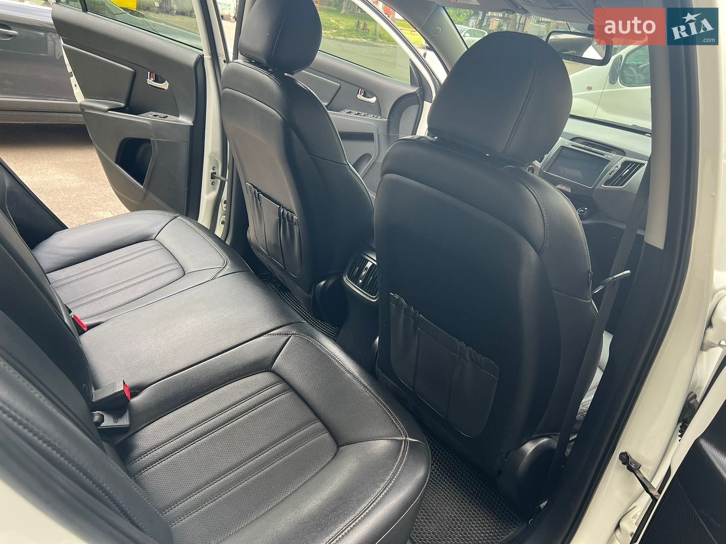 Kia Sportage 2013 VIN KNAPE813BEK574242 фото оголошення 32 з 102
