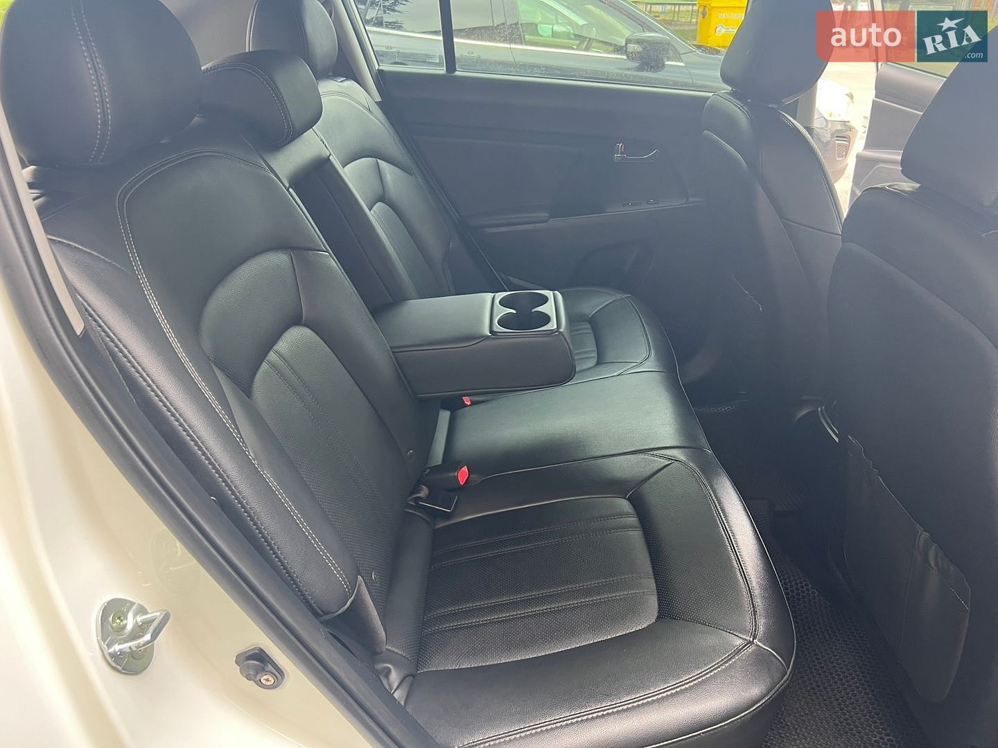 Kia Sportage 2013 VIN KNAPE813BEK574242 фото оголошення 34 з 102