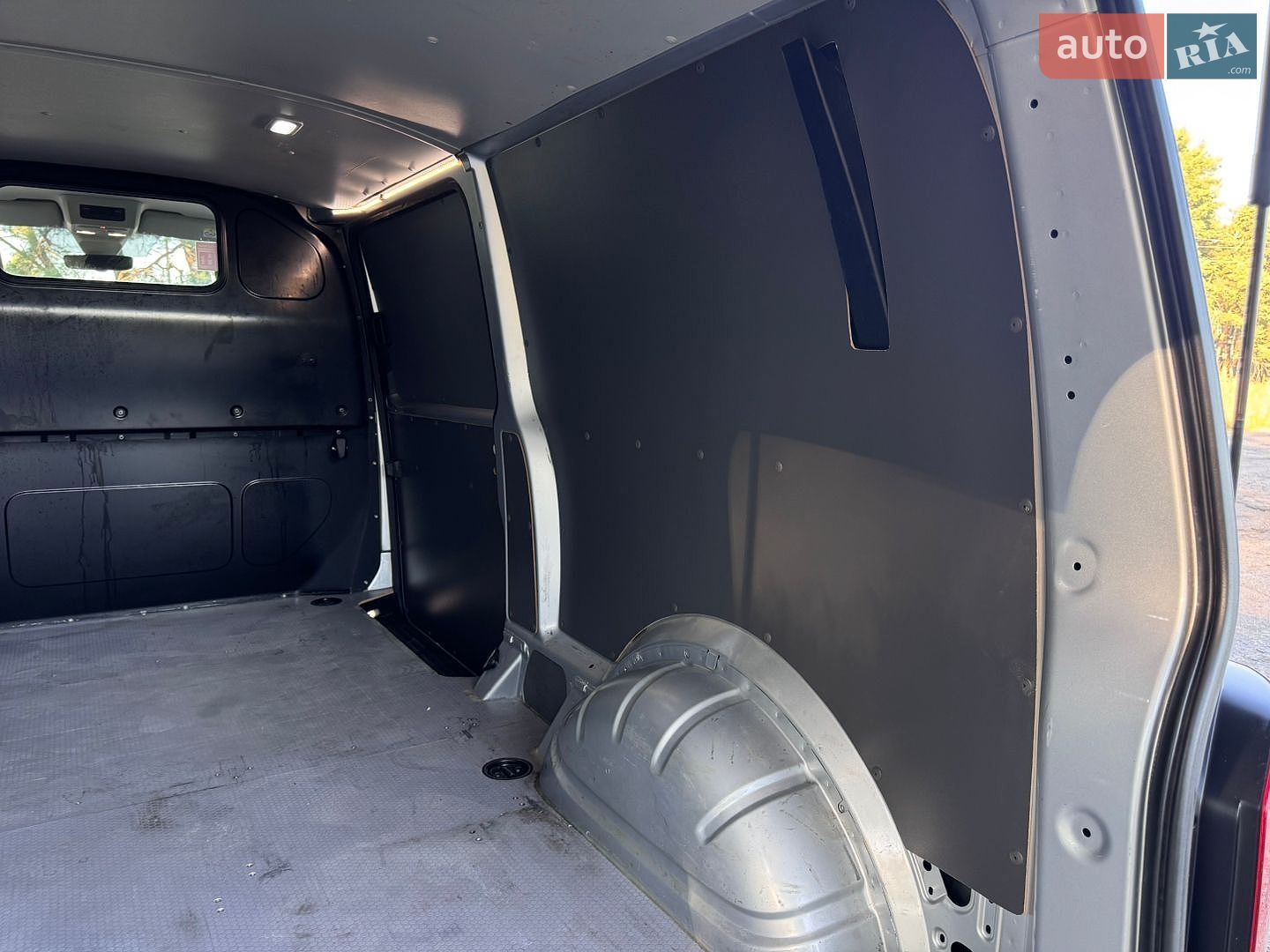 Volkswagen Transporter 2020 VIN WV1ZZZ7HZLH006389 фото оголошення 25 з 43