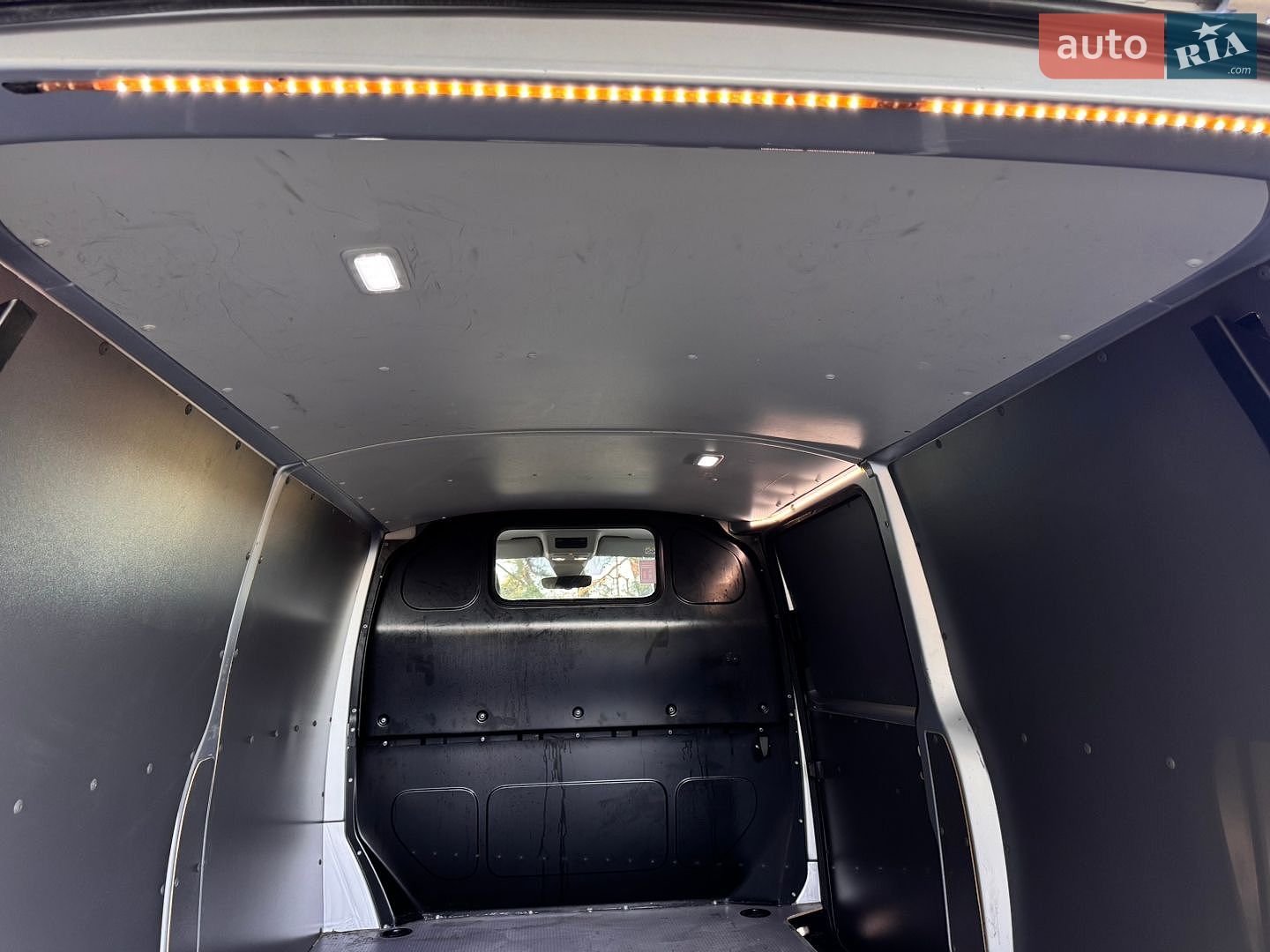 Volkswagen Transporter 2020 VIN WV1ZZZ7HZLH006389 фото оголошення 26 з 43