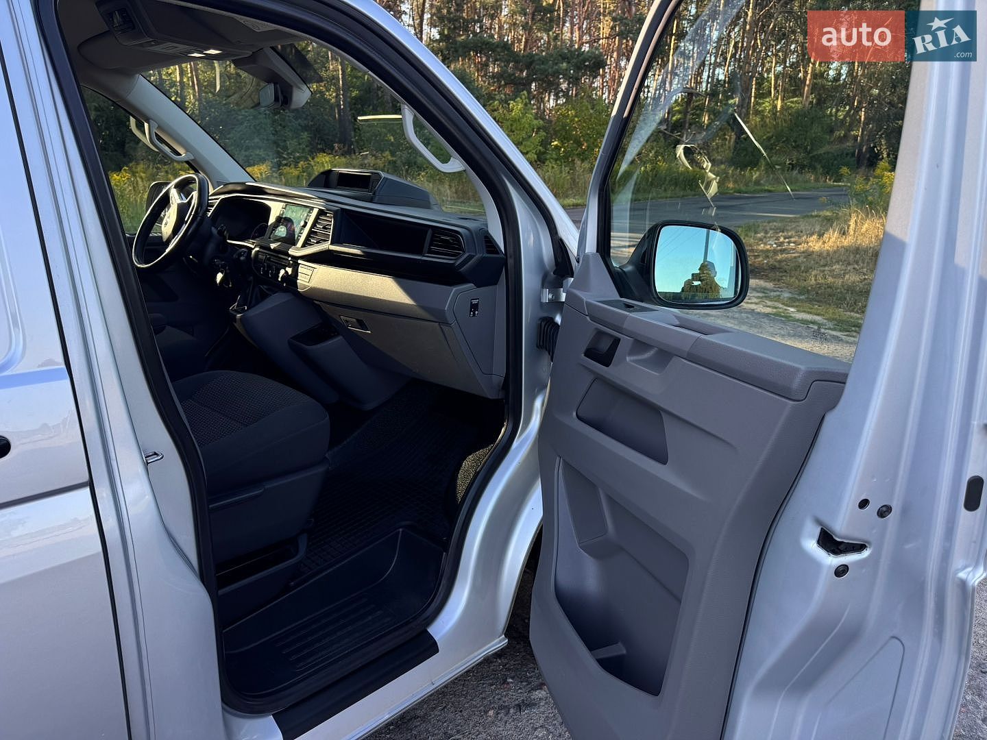 Volkswagen Transporter 2020 VIN WV1ZZZ7HZLH006389 фото оголошення 31 з 43