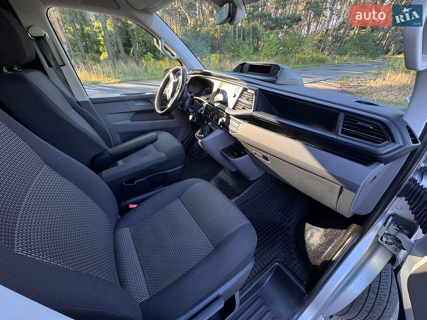 Volkswagen Transporter 2020 VIN WV1ZZZ7HZLH006389 фото оголошення 32 з 43