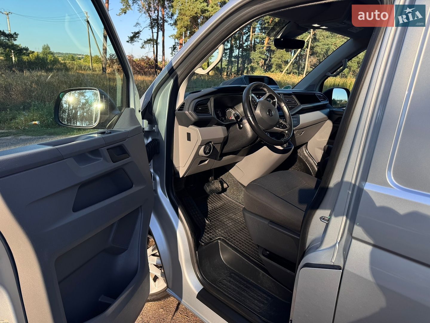 Volkswagen Transporter 2020 VIN WV1ZZZ7HZLH006389 фото оголошення 35 з 43