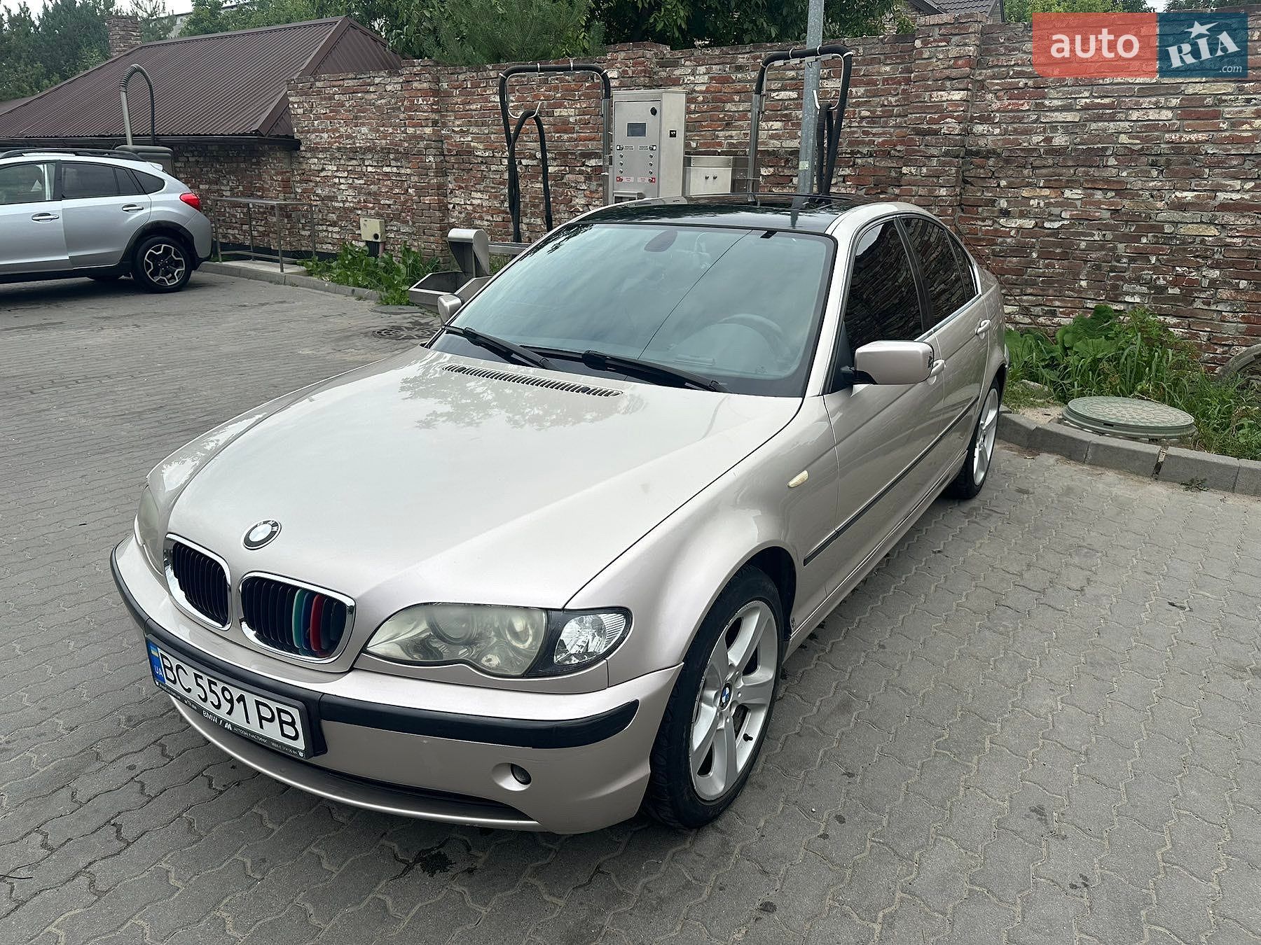 BMW 3 Series 2005 VIN WBAEY310X0KS47218 фото оголошення 2 з 19