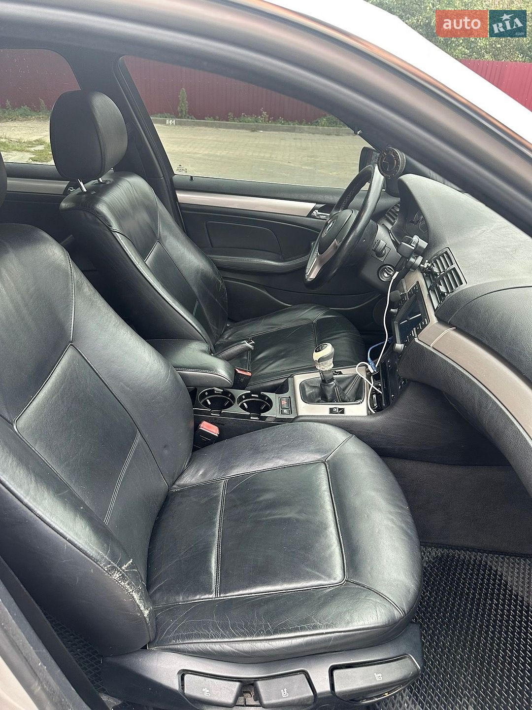 BMW 3 Series 2005 VIN WBAEY310X0KS47218 фото оголошення 13 з 19