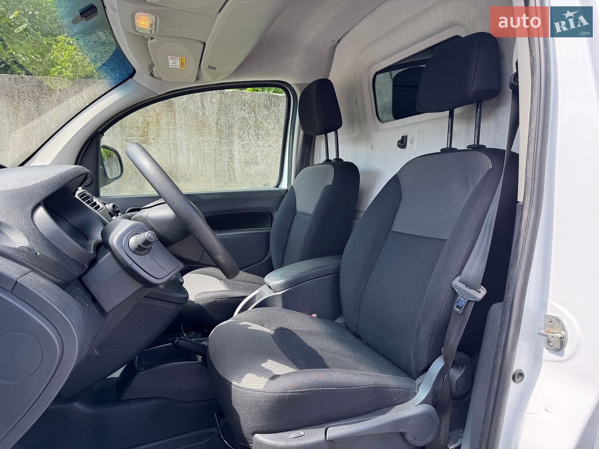Renault Kangoo 2018 VIN VF1FWEZHC60643087 фото оголошення 7 з 41