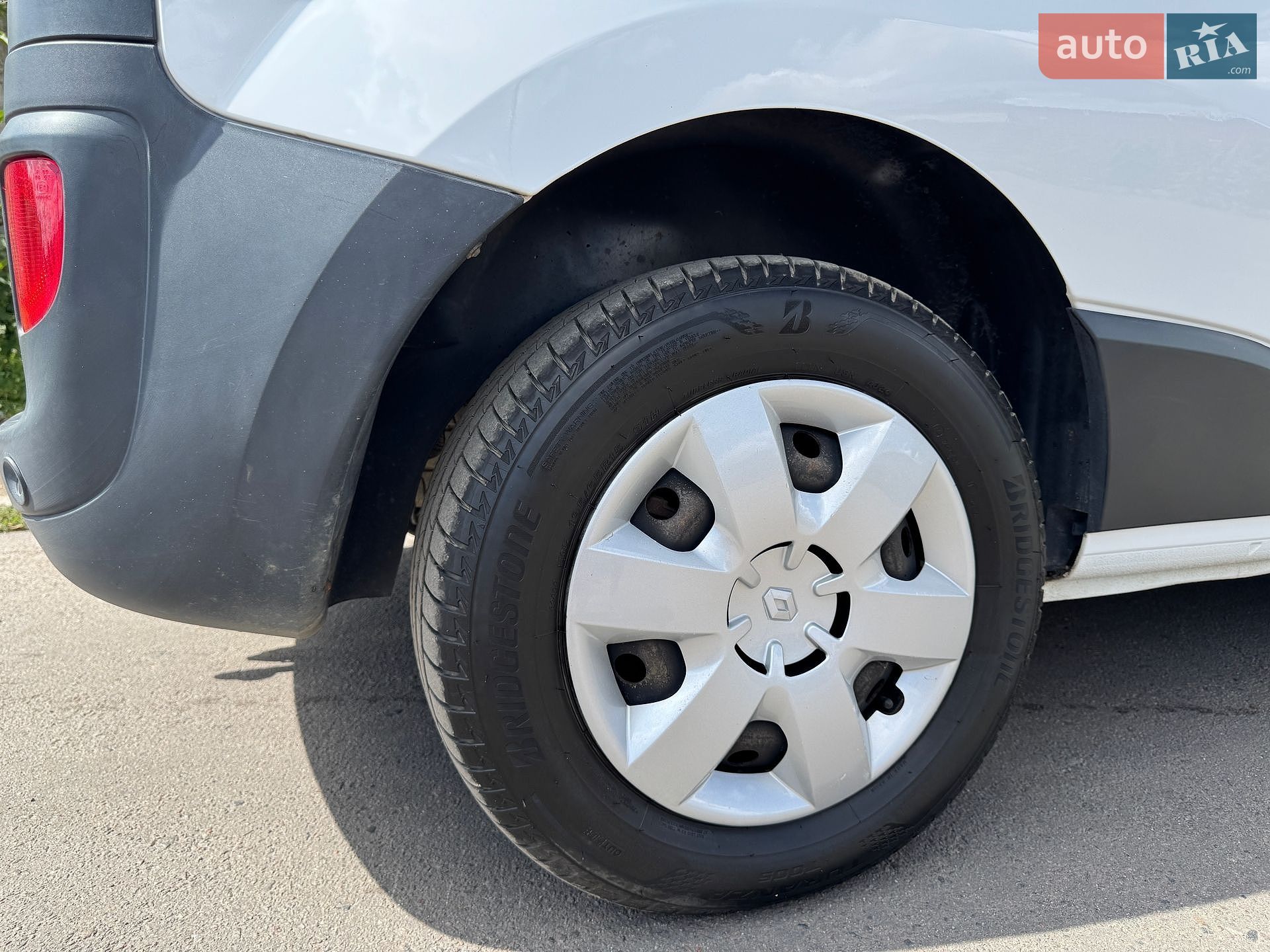 Renault Kangoo 2018 VIN VF1FWEZHC60643087 фото оголошення 33 з 41