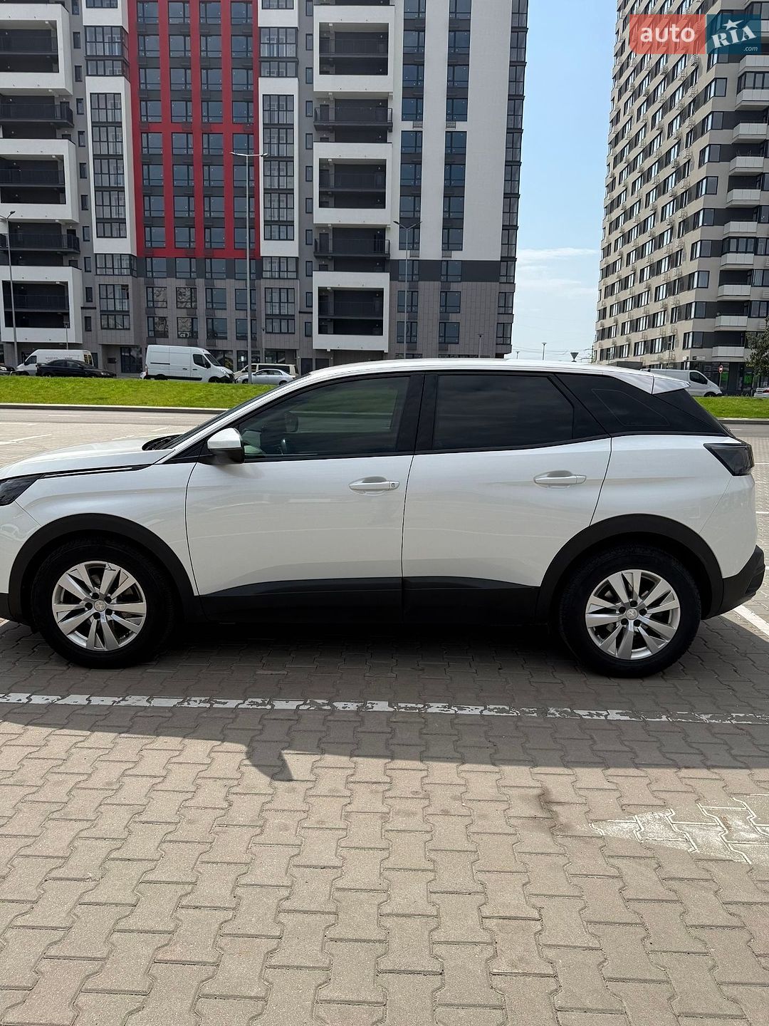 Peugeot 3008 2021 VIN VF3MCYHZUMS068512 фото оголошення 4 з 39