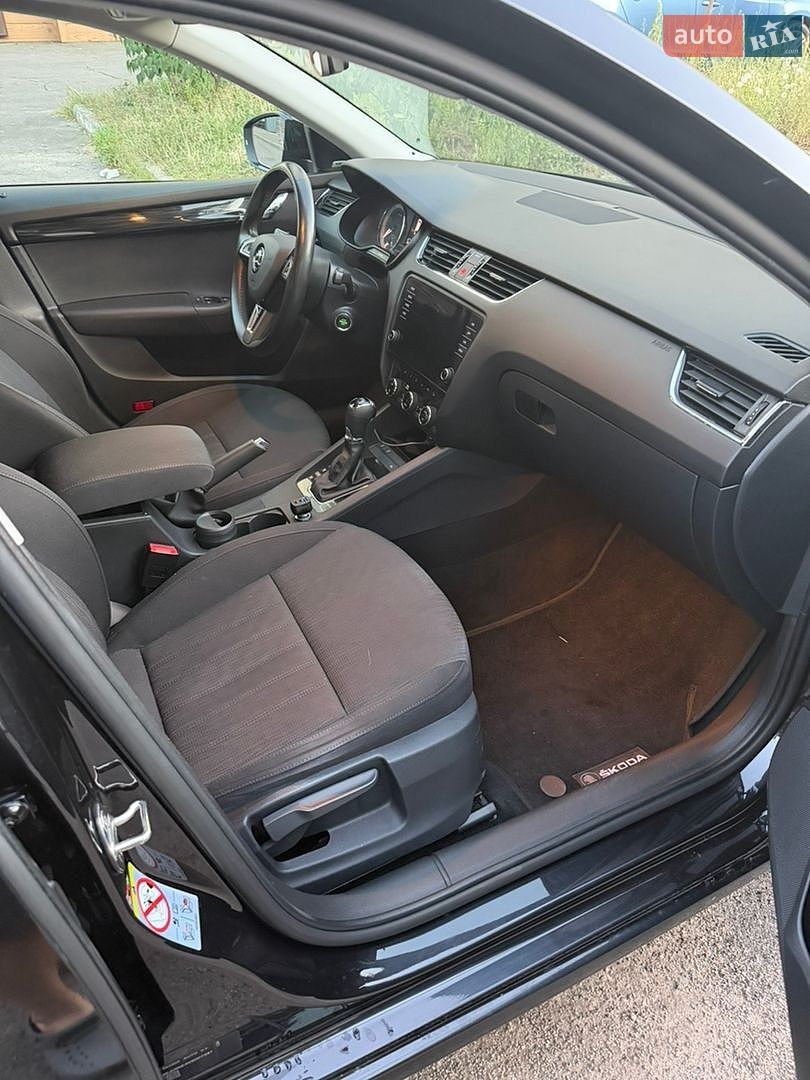 Skoda Octavia 2019 VIN TMBJD8NE4KB007391 фото оголошення 9 з 16
