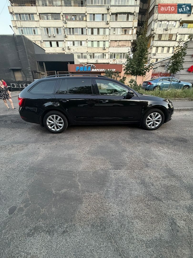 Skoda Octavia 2019 VIN TMBJD8NE4KB007391 фото оголошення 3 з 16