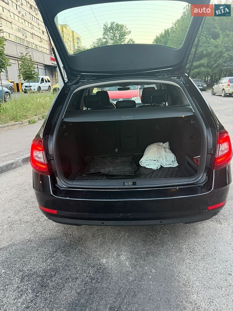 Skoda Octavia 2019 VIN TMBJD8NE4KB007391 фото оголошення 6 з 16