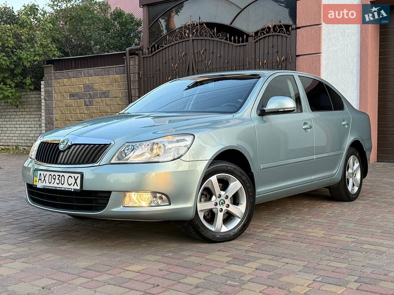 Skoda Octavia 2012 VIN TMBBK41Z3DB152310 фото оголошення 2 з 91