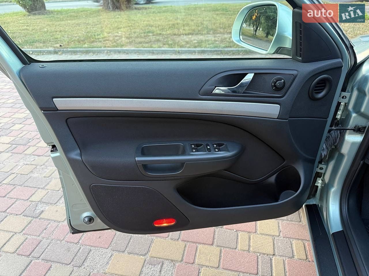 Skoda Octavia 2012 VIN TMBBK41Z3DB152310 фото оголошення 54 з 91