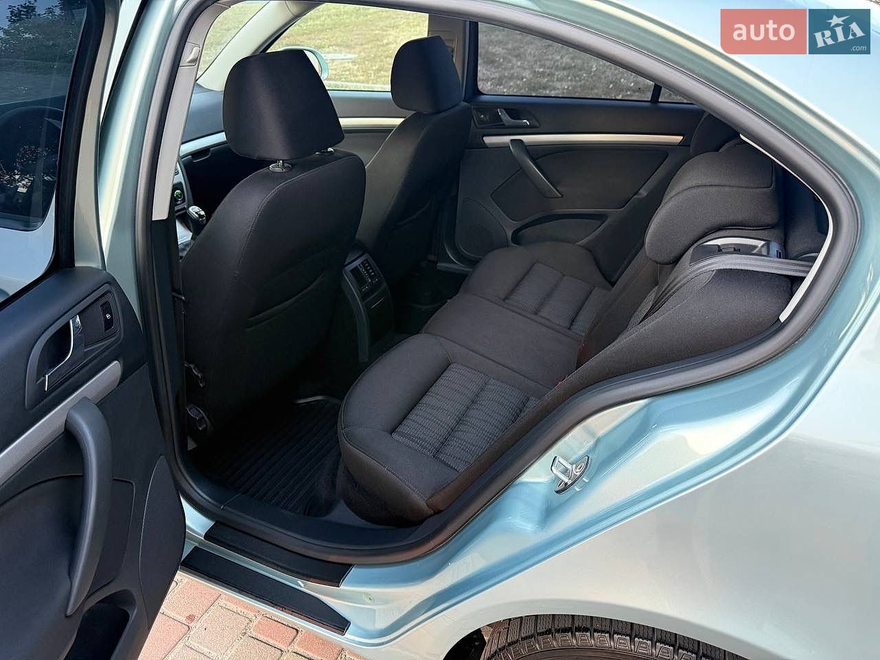 Skoda Octavia 2012 VIN TMBBK41Z3DB152310 фото оголошення 55 з 91