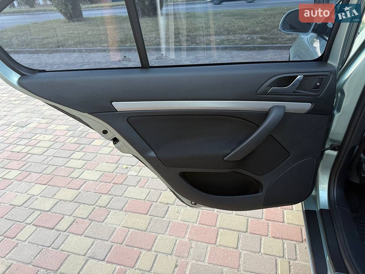 Skoda Octavia 2012 VIN TMBBK41Z3DB152310 фото оголошення 56 з 91