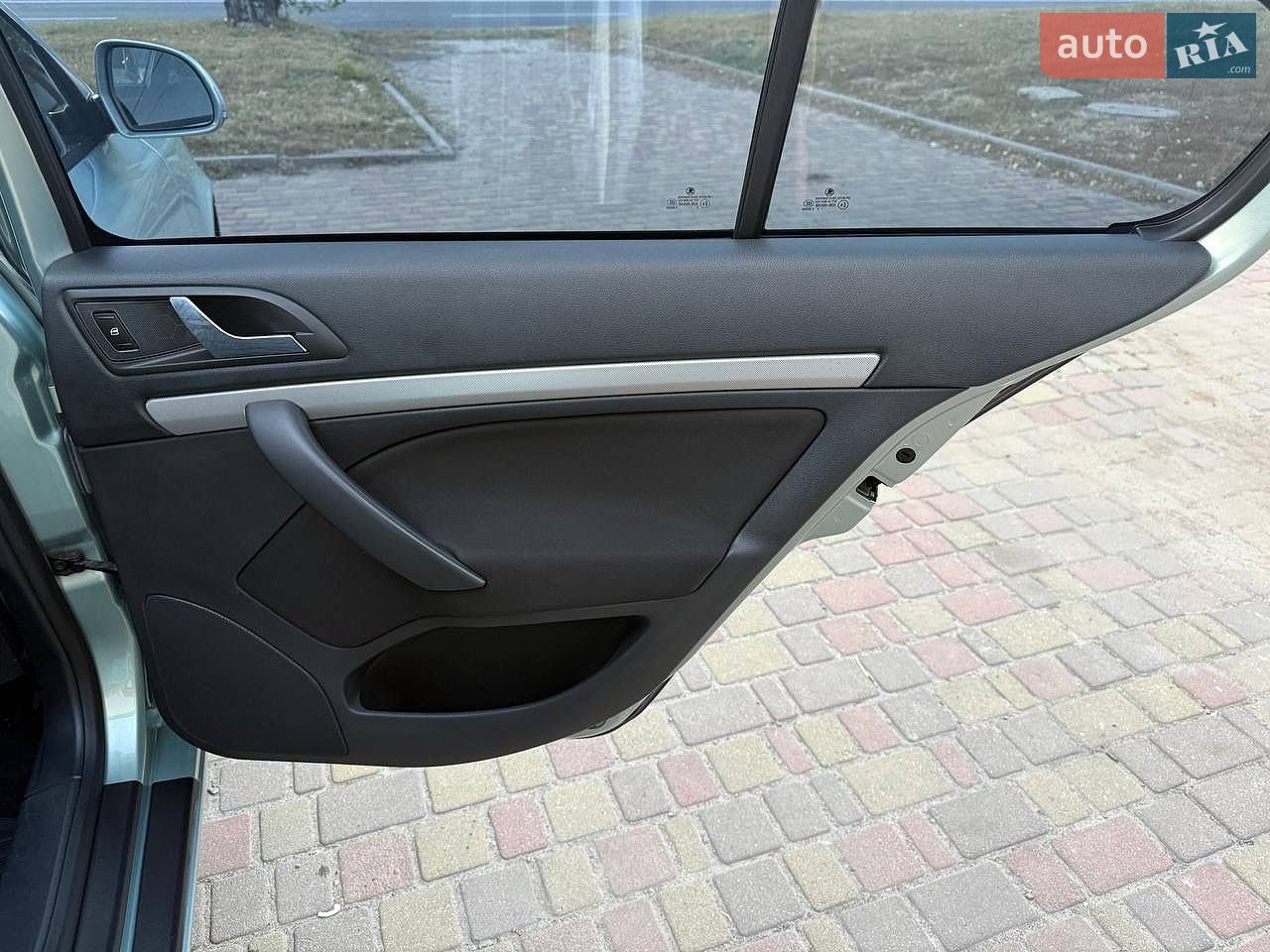 Skoda Octavia 2012 VIN TMBBK41Z3DB152310 фото оголошення 64 з 91