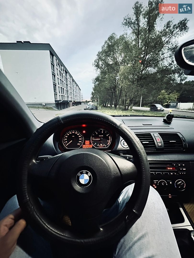 BMW 1 Series 2008 VIN WBAUD71010P400974 фото оголошення 8 з 13