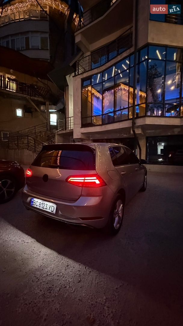 Volkswagen e-Golf 2017 VIN WVWZZZAUZJW903349 фото оголошення 4 з 14