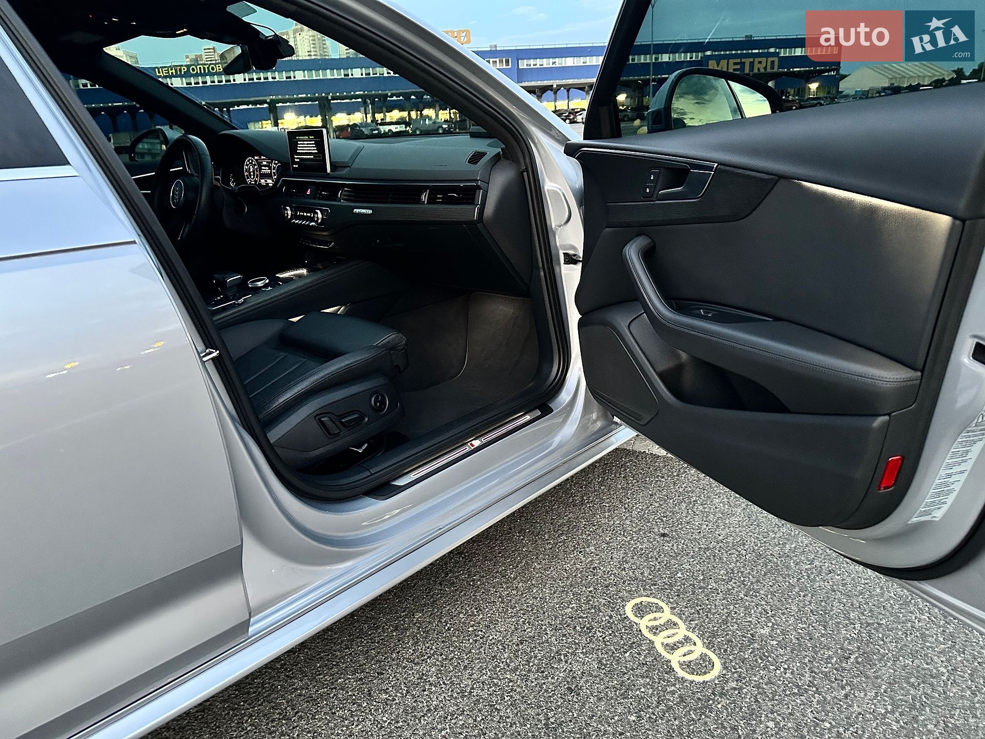 Audi A4 2018 VIN WAUENAF42KN006473 фото оголошення 19 з 25