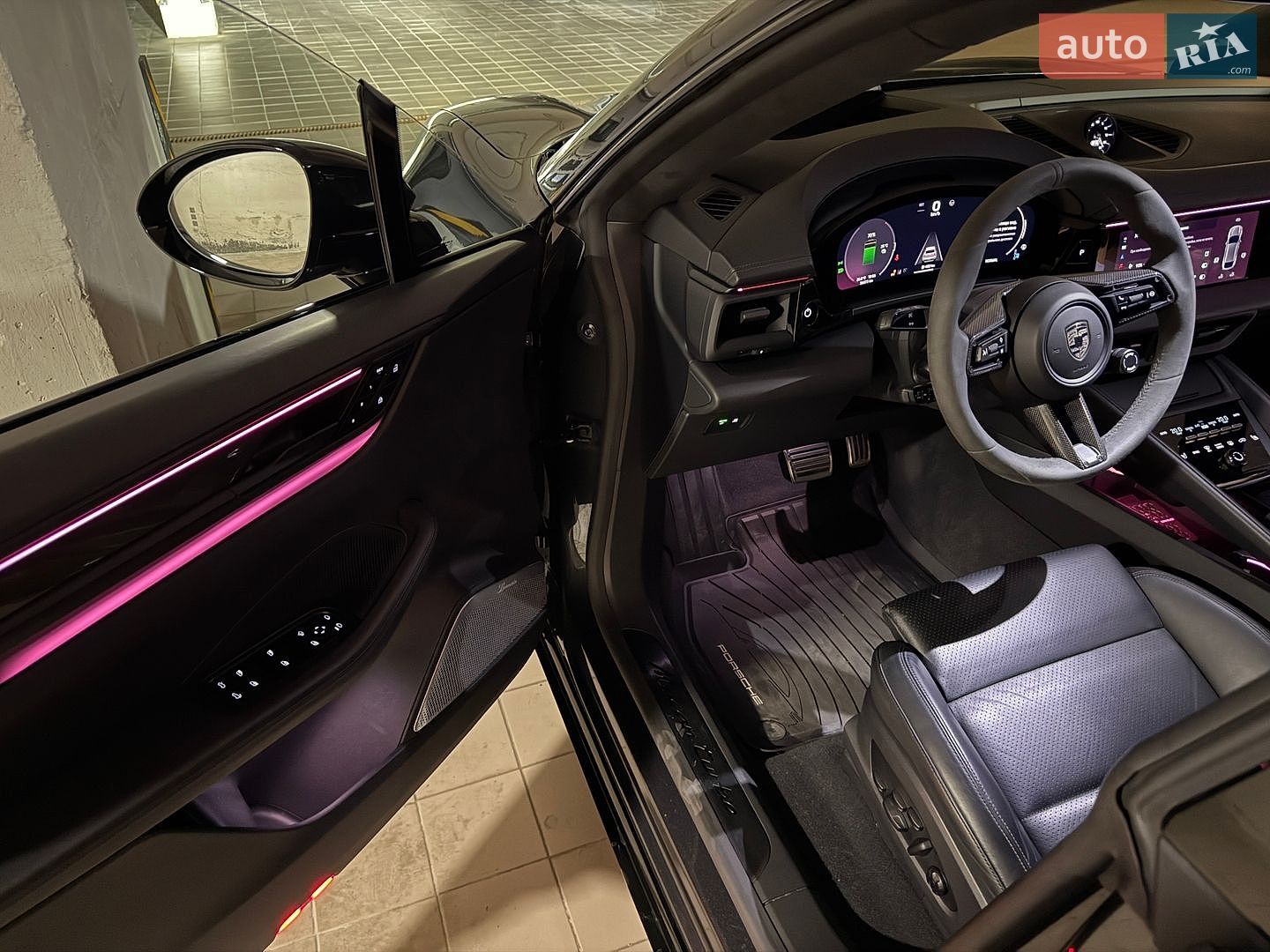 Porsche Macan 2024 VIN WP1ZZZXA3RL200801 фото оголошення 5 з 6