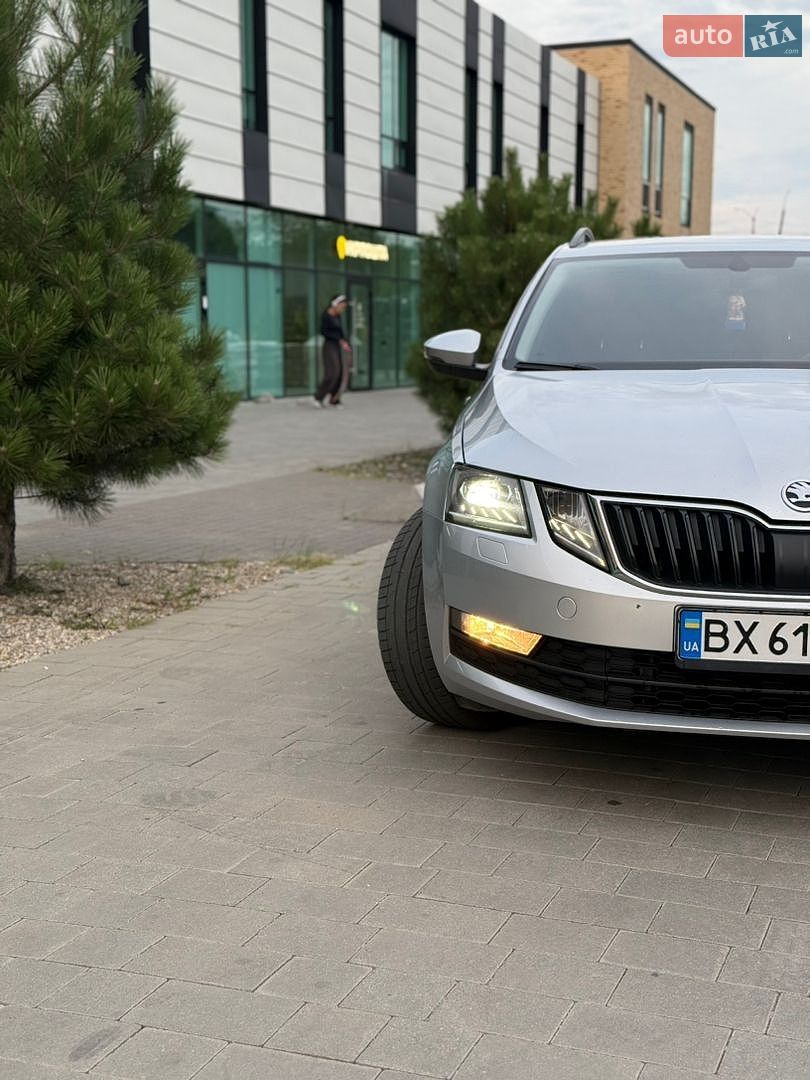 Skoda Octavia 2018 VIN TMBJJ7NE5J0257073 фото оголошення 2 з 27