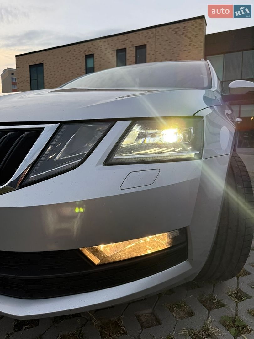 Skoda Octavia 2018 VIN TMBJJ7NE5J0257073 фото оголошення 7 з 27
