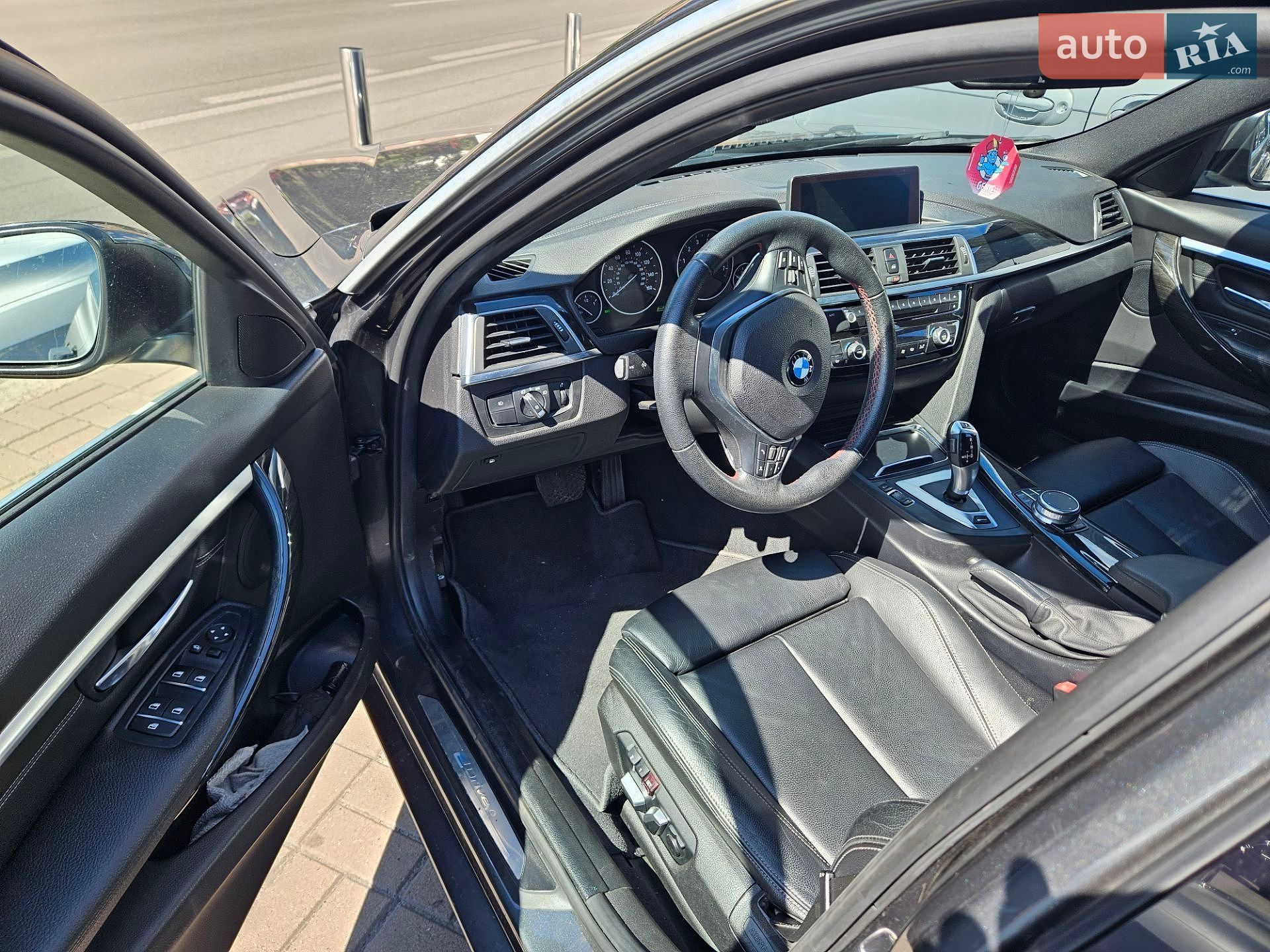 BMW 3 Series 2018 VIN WBA8E1C59JA756355 фото оголошення 6 з 10