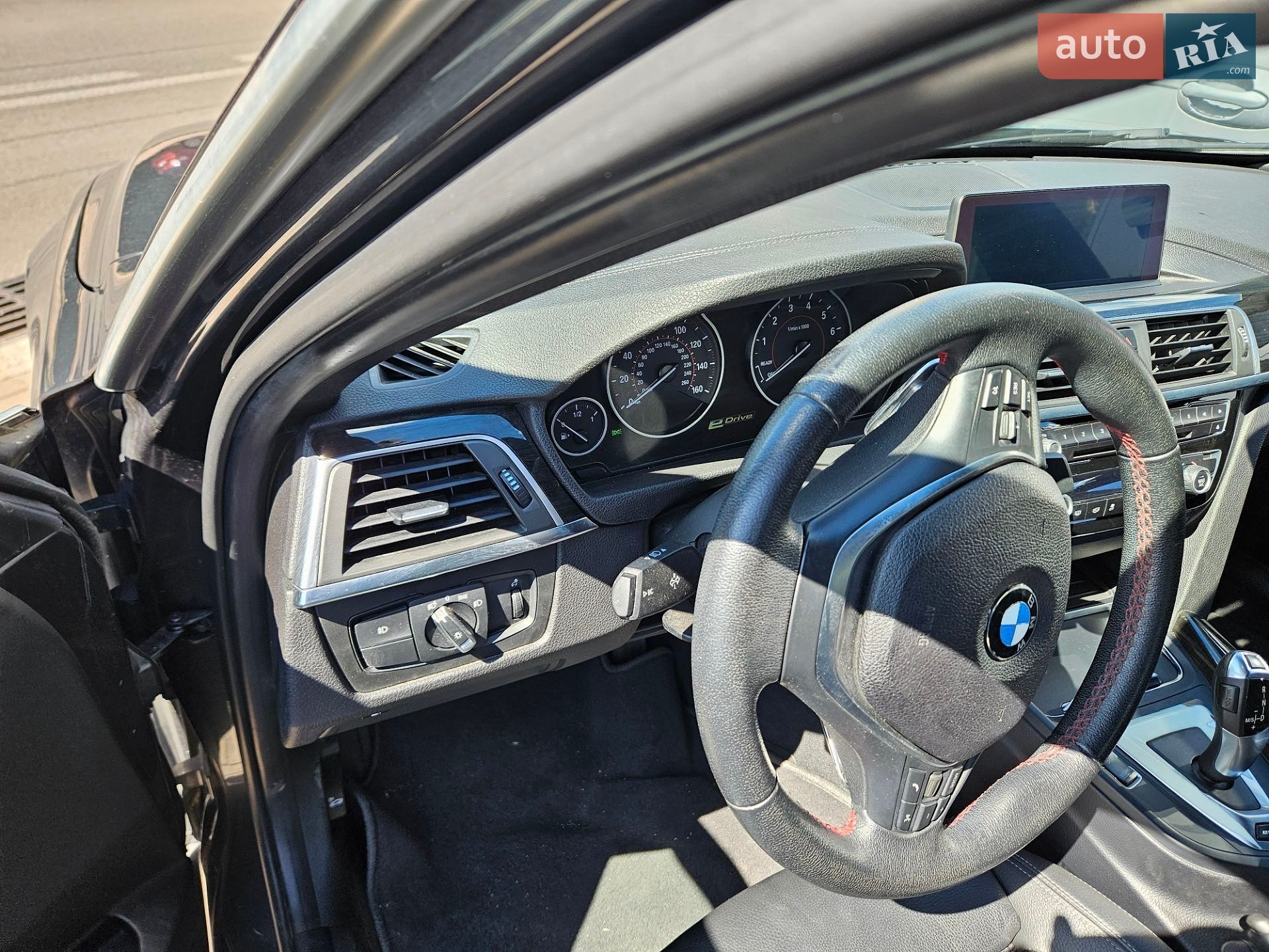 BMW 3 Series 2018 VIN WBA8E1C59JA756355 фото оголошення 8 з 10