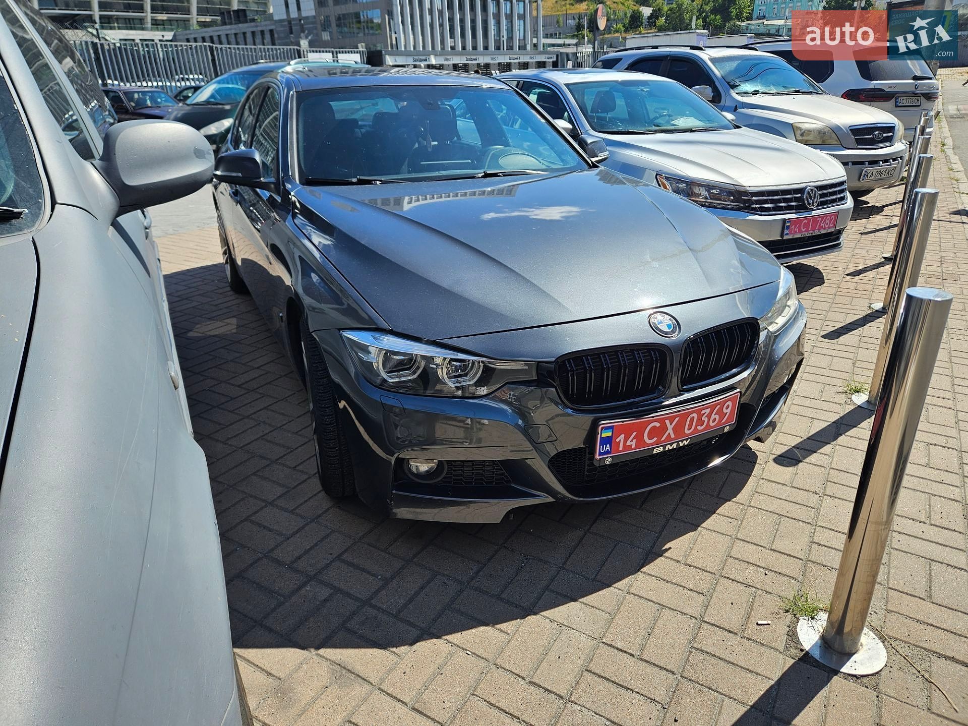 BMW 3 Series 2018 VIN WBA8E1C59JA756355 фото оголошення 3 з 10