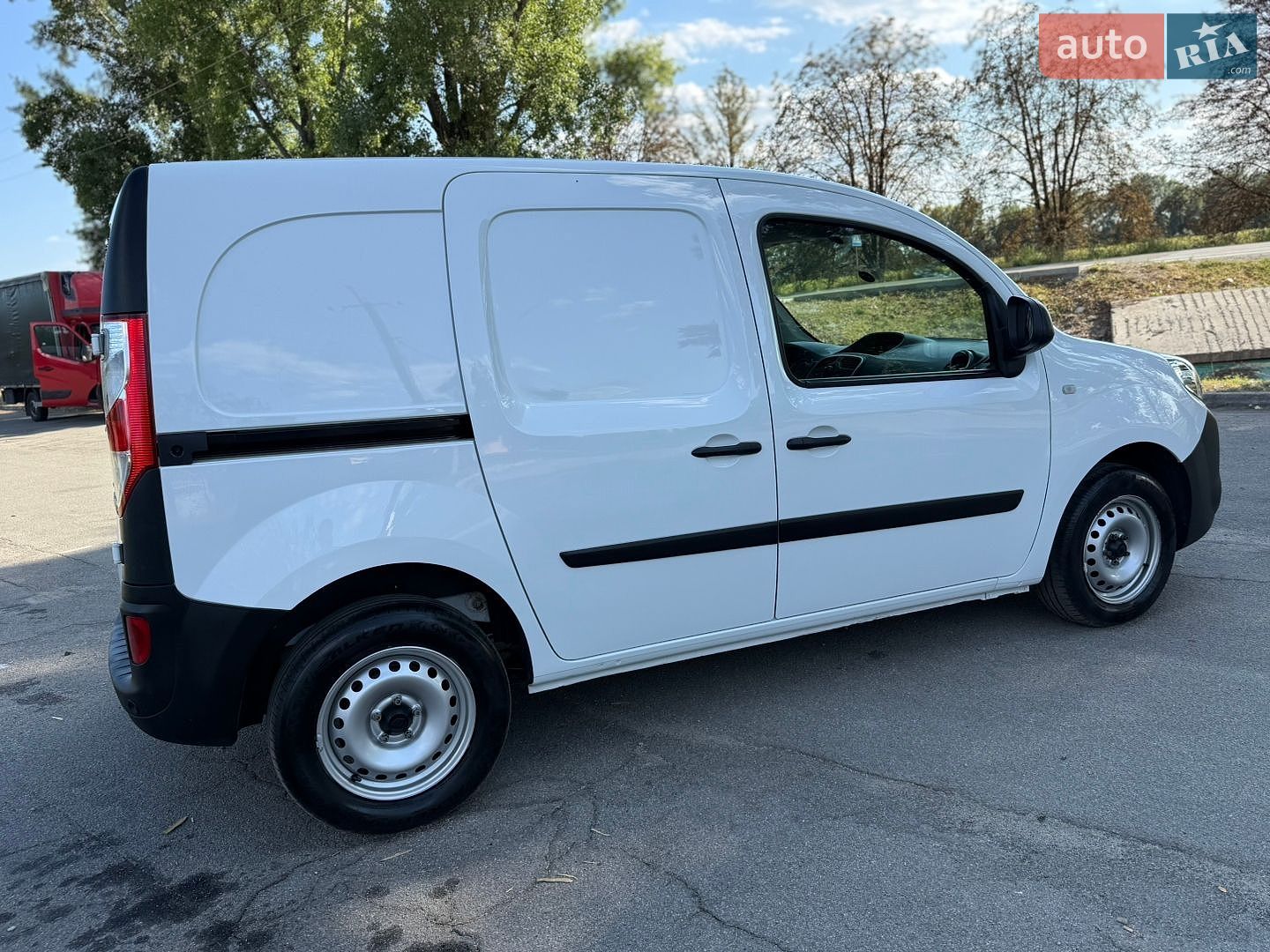 Renault Kangoo 2021 VIN VF1WF000367947203 фото оголошення 4 з 100