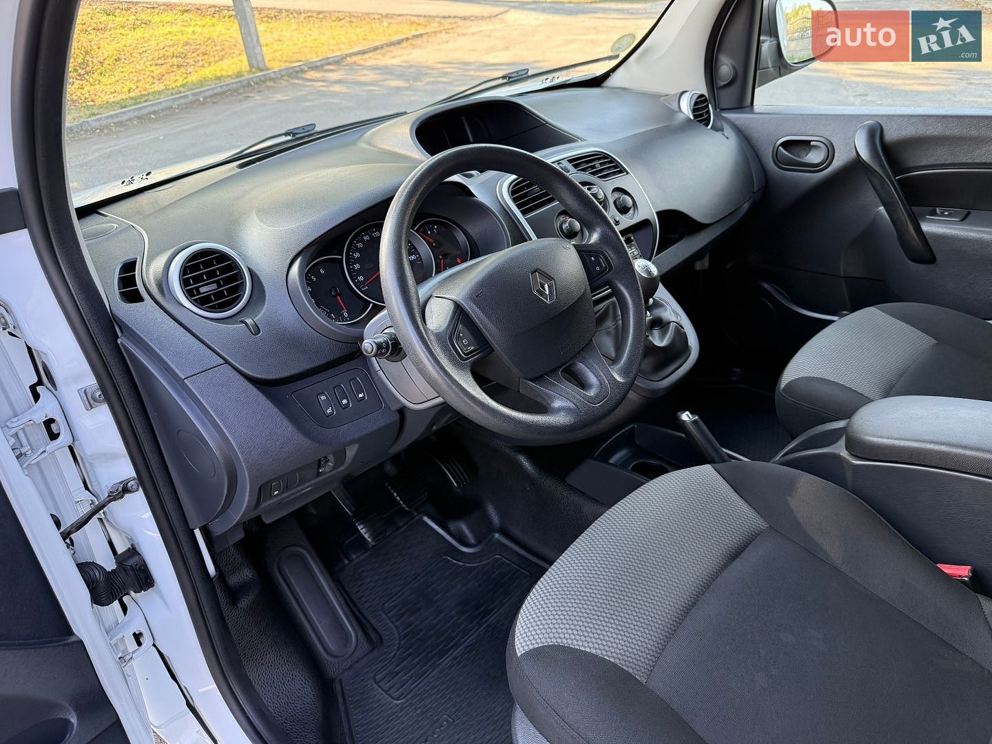 Renault Kangoo 2021 VIN VF1WF000367947203 фото оголошення 31 з 100