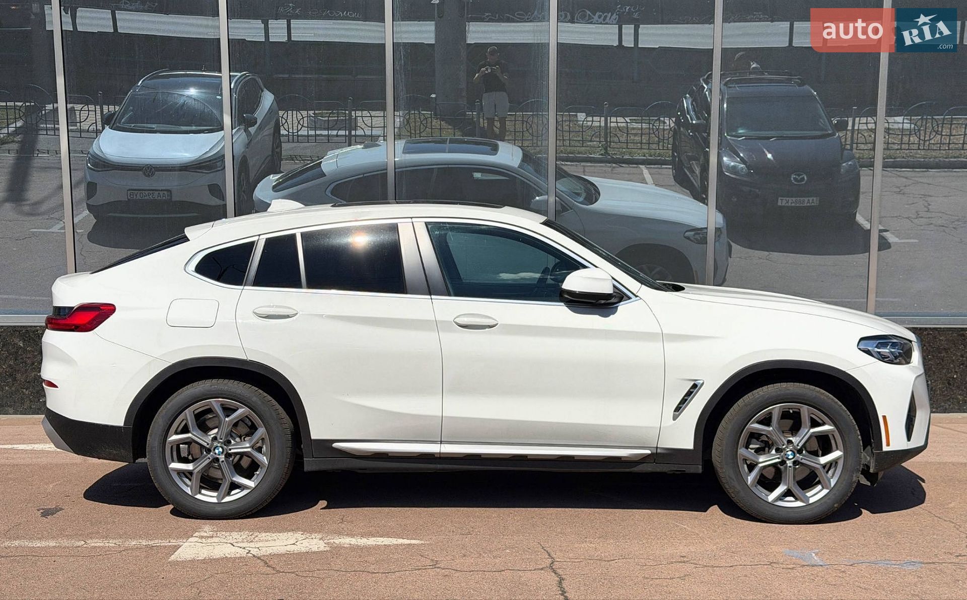 BMW X4 2024 VIN 5UX33DT09S9Y72732 фото оголошення 7 з 41