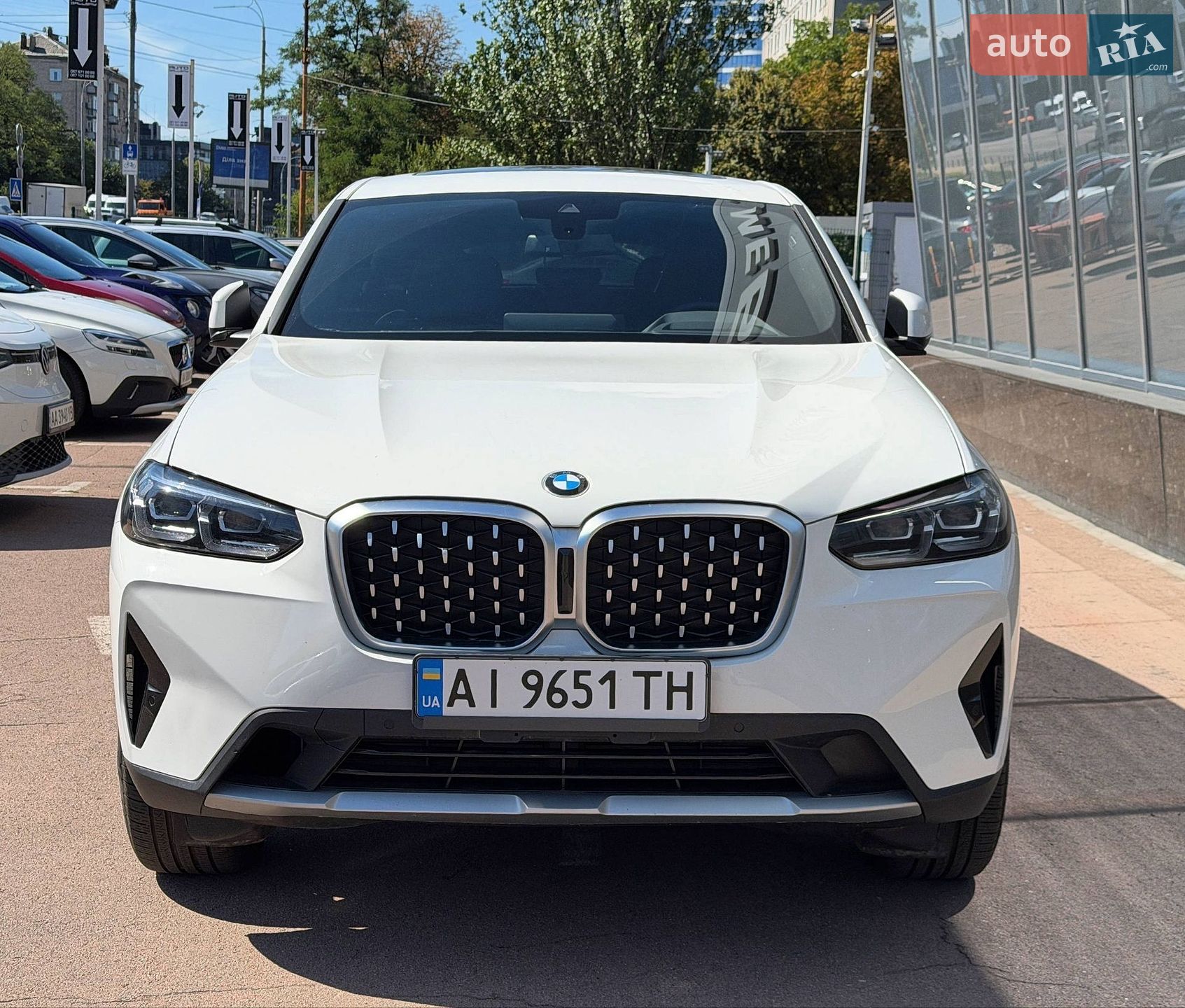 BMW X4 2024 VIN 5UX33DT09S9Y72732 фото оголошення 3 з 41