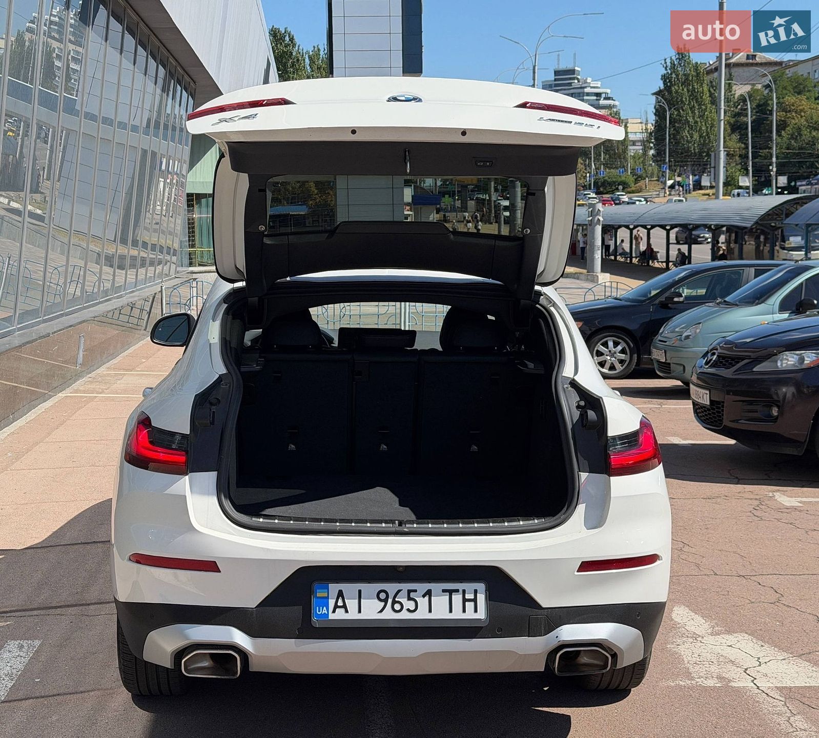 BMW X4 2024 VIN 5UX33DT09S9Y72732 фото оголошення 13 з 41